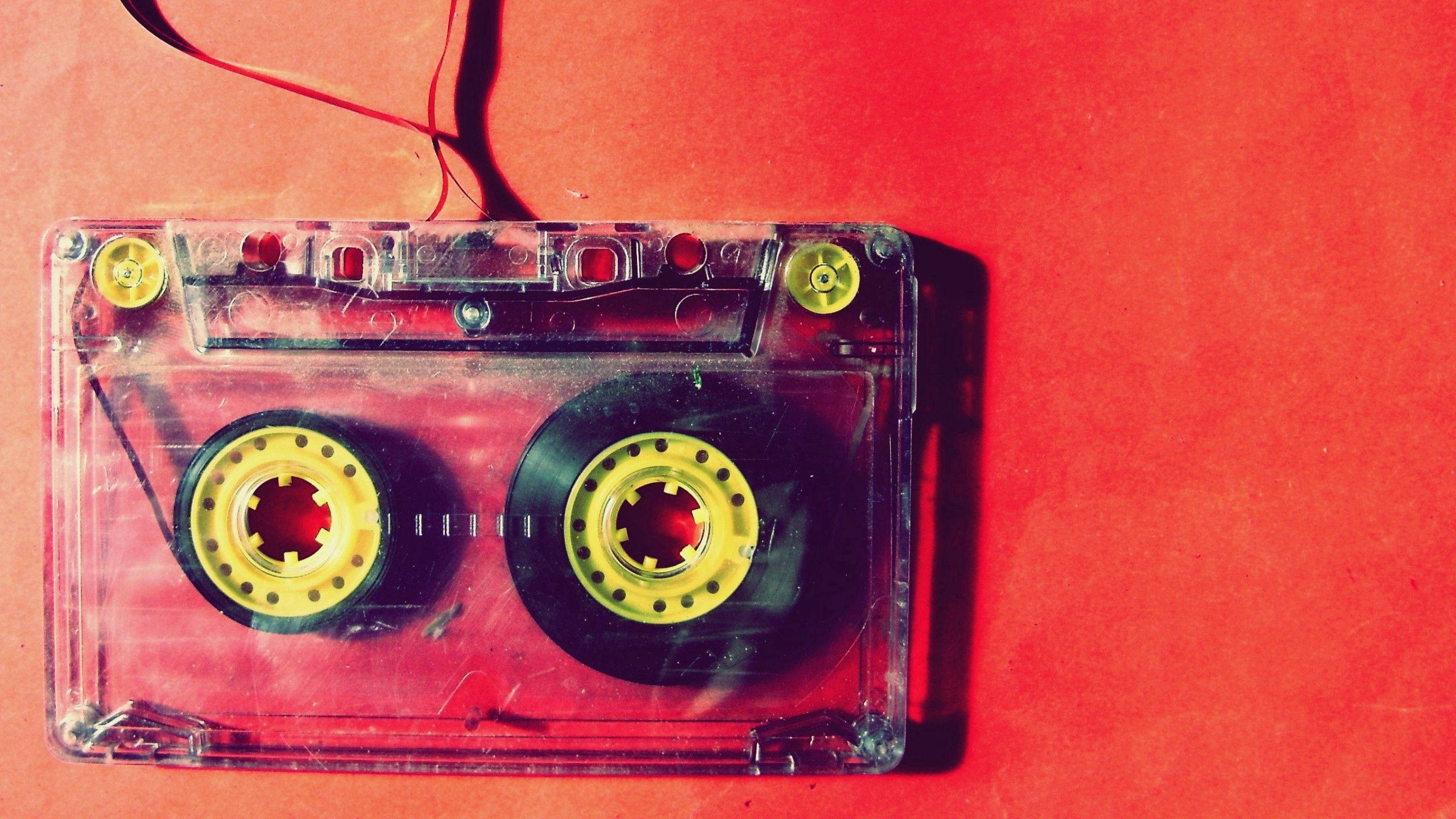 vintage cassette tape, transparent cassette tape, yellow spools, 2K Desktop Wallpaper