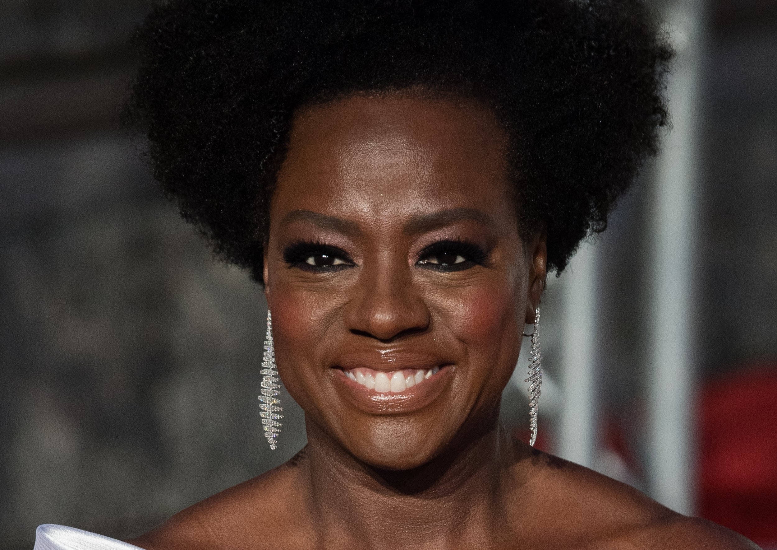 Viola Davis, glam smokey eye makeup, voluminous afro, Full HD Desktop Wallpaper
