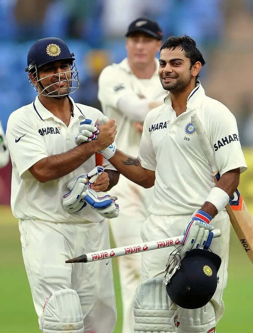 Virat Kohli, Indian cricket players, white uniforms, SD Phone Wallpaper