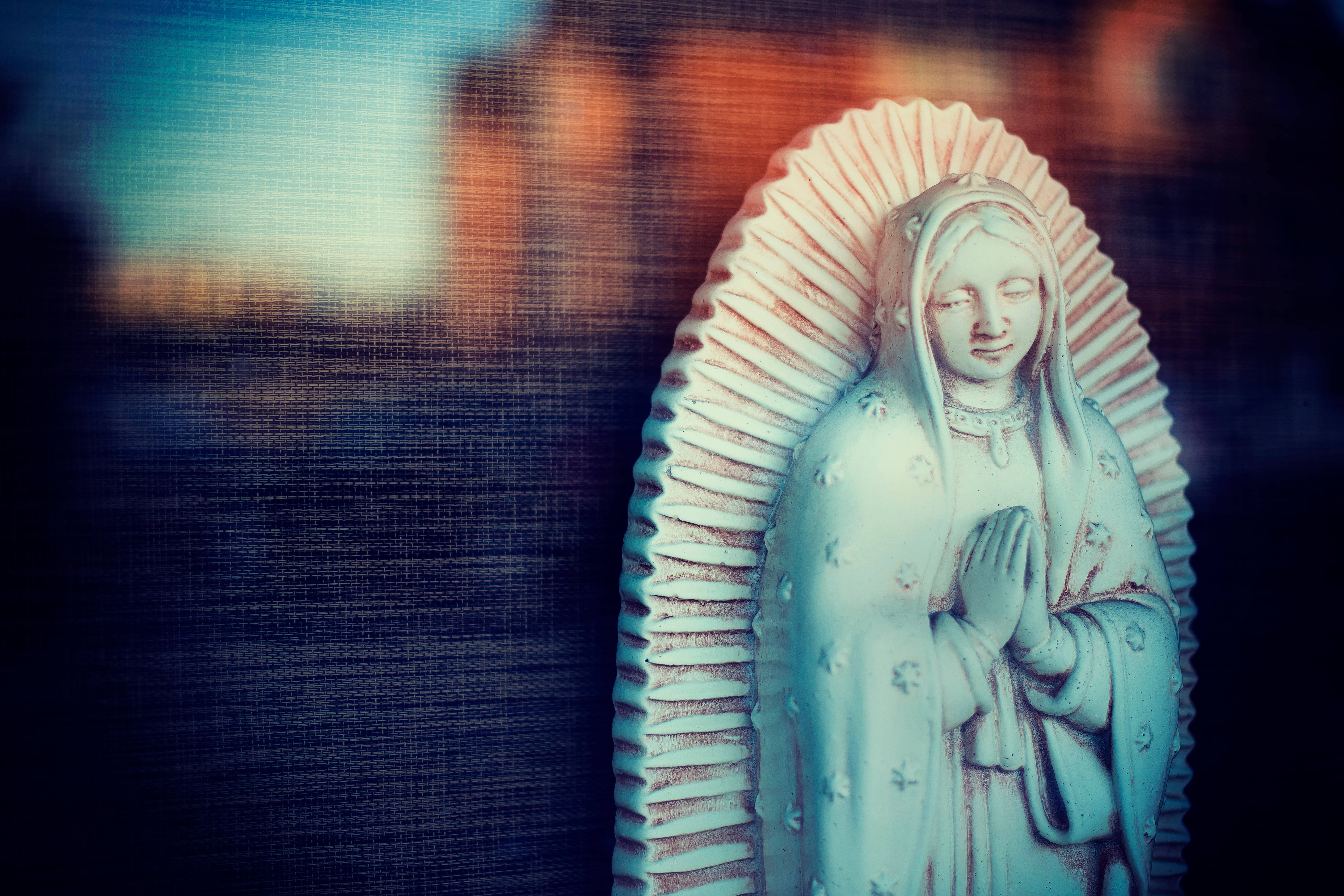 Virgen De Guadalupe, white, figurine, 8K Desktop Wallpaper