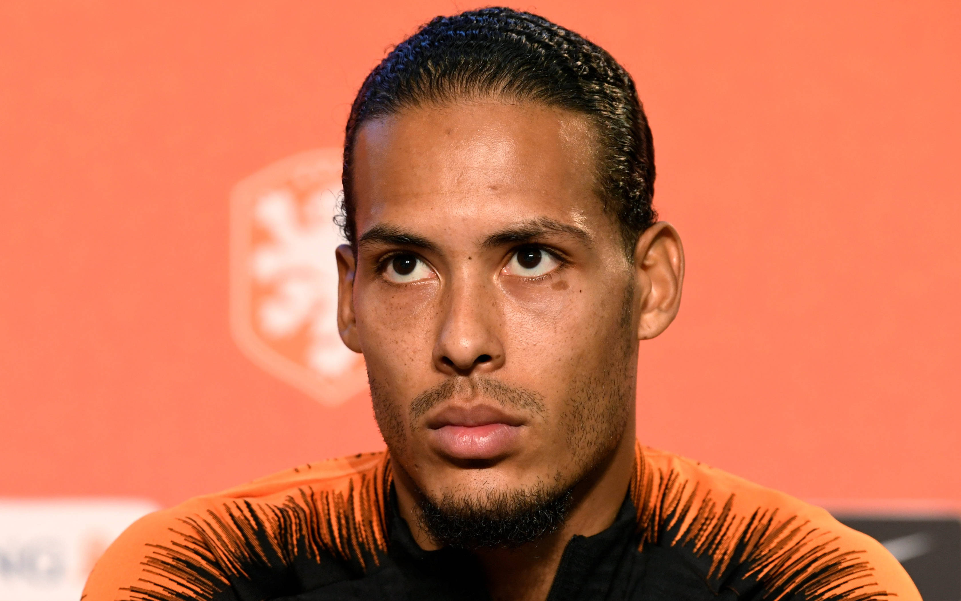 Virgil van dijk, orange and black sports gear, solid orange backdrop, 2K Desktop Wallpaper