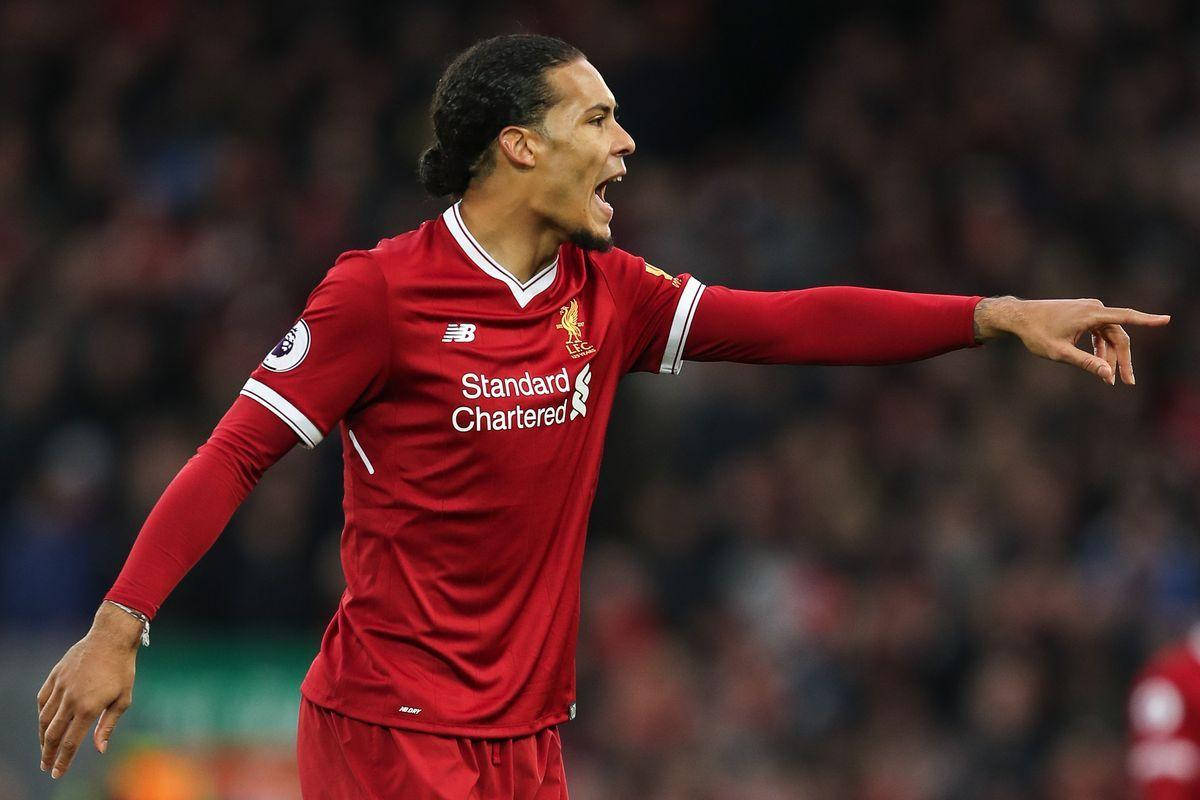 Virgil van Dijk, red Liverpool jersey, blurred crowd, SD Desktop Wallpaper