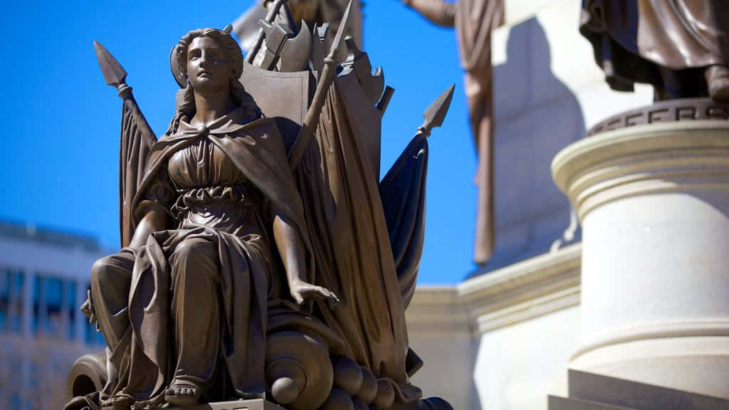 female bronze statue, Virginia State Capitol, seated female figure, SD Desktop Wallpaper