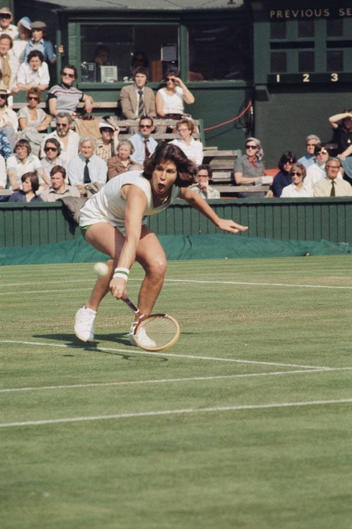 Virginia Wade, professional player, grass court, SD Phone Wallpaper