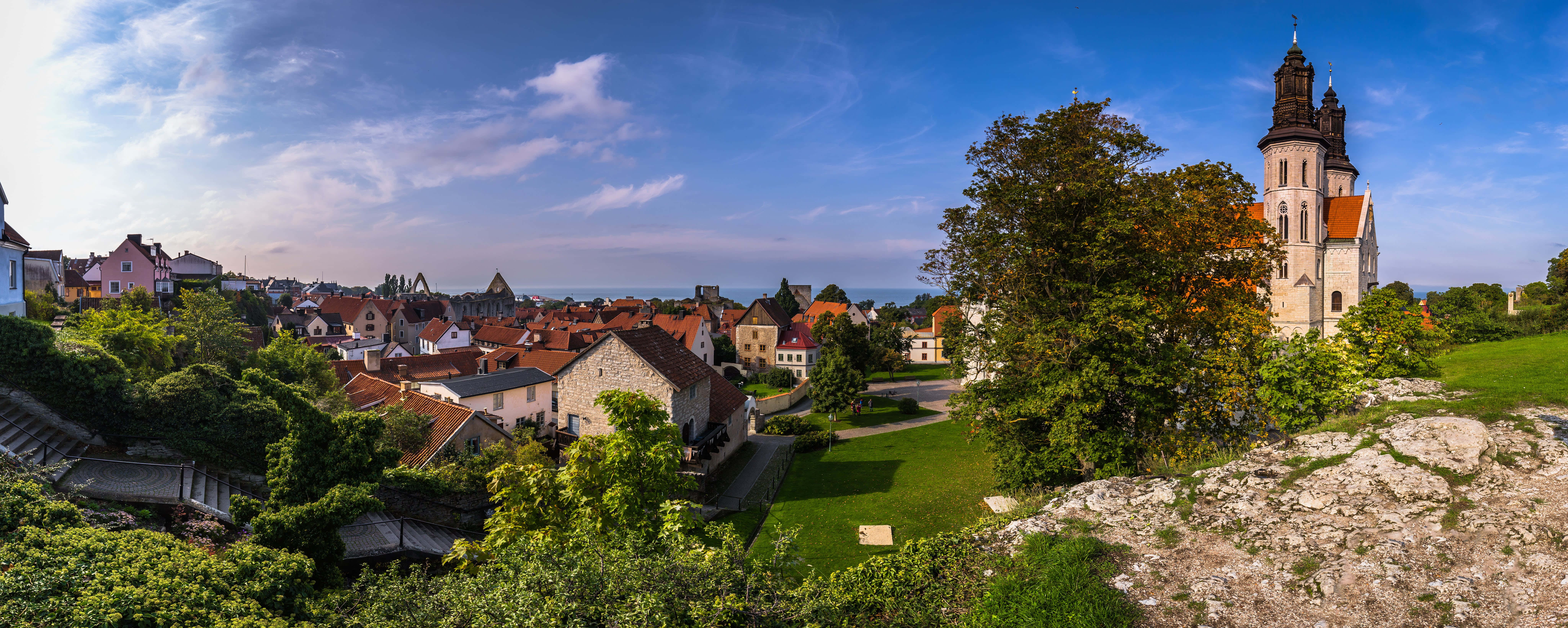 Visby, panoramic view, red-roofed houses, 8K Desktop Wallpaper