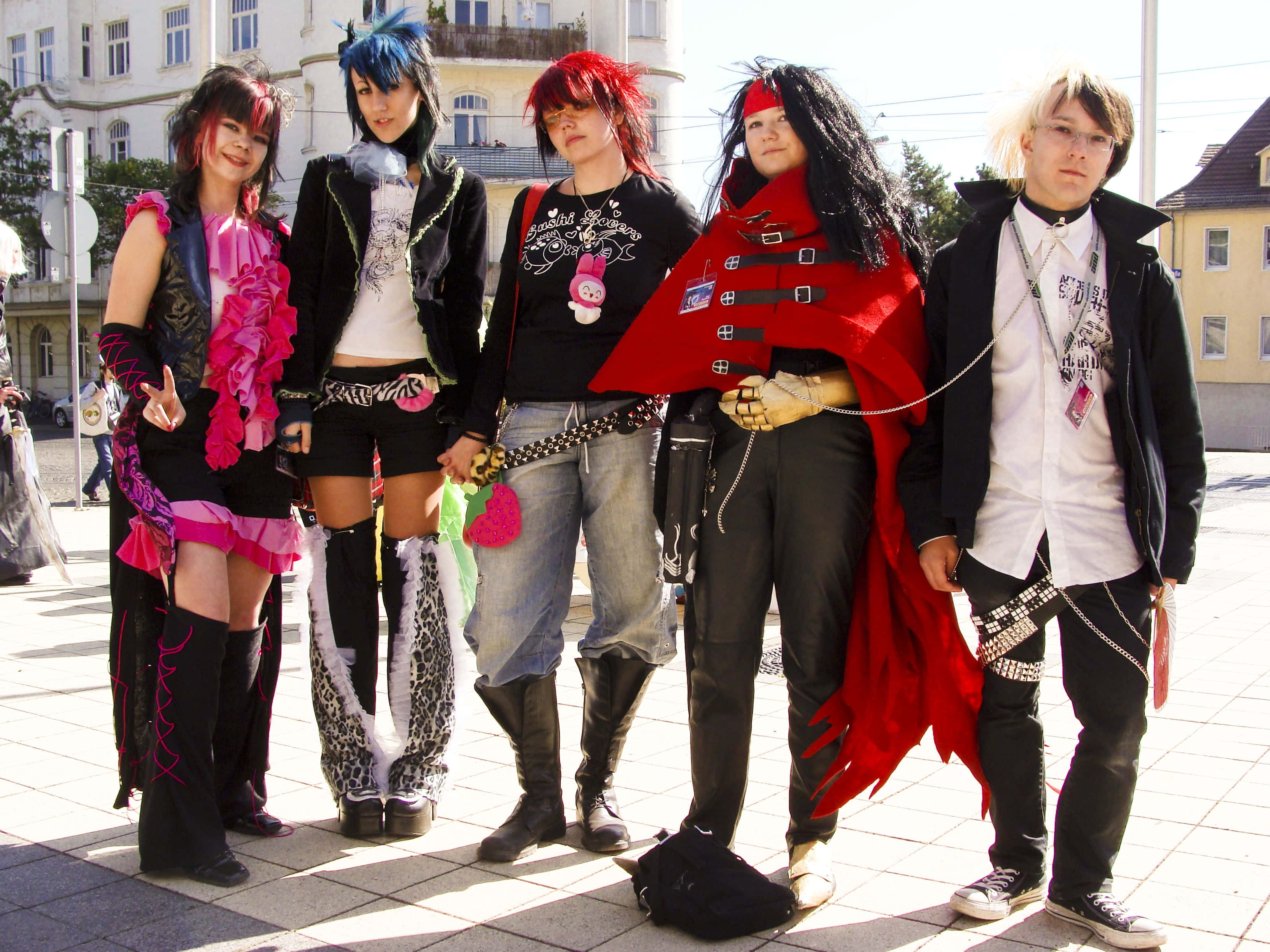 Visual Kei, five young people, elaborate costumes, 2K Desktop Wallpaper