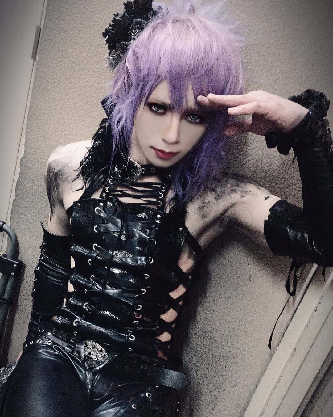 Visual Kei, vibrant purple hair, dark makeup, HD Phone Wallpaper