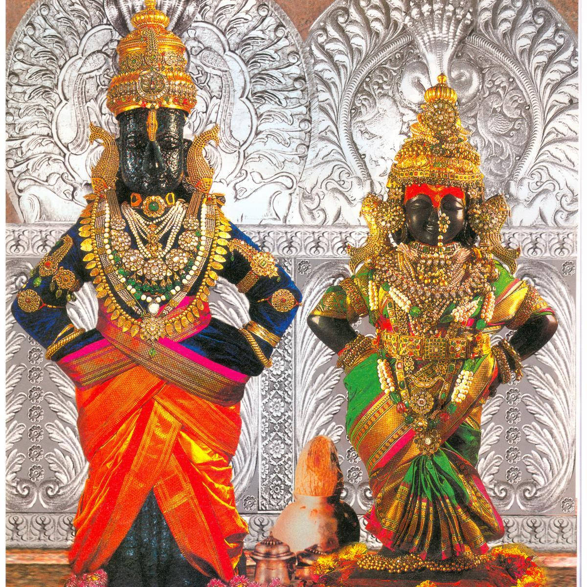 Vitthal Rukmini, black deity statues, gold jewelry, SD Desktop Wallpaper