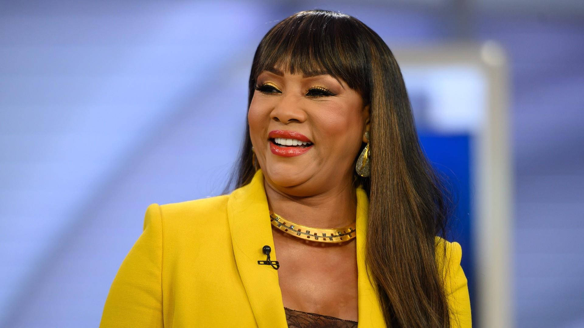 Vivica Fox, long dark hair, bright yellow blazer, Full HD Desktop Wallpaper