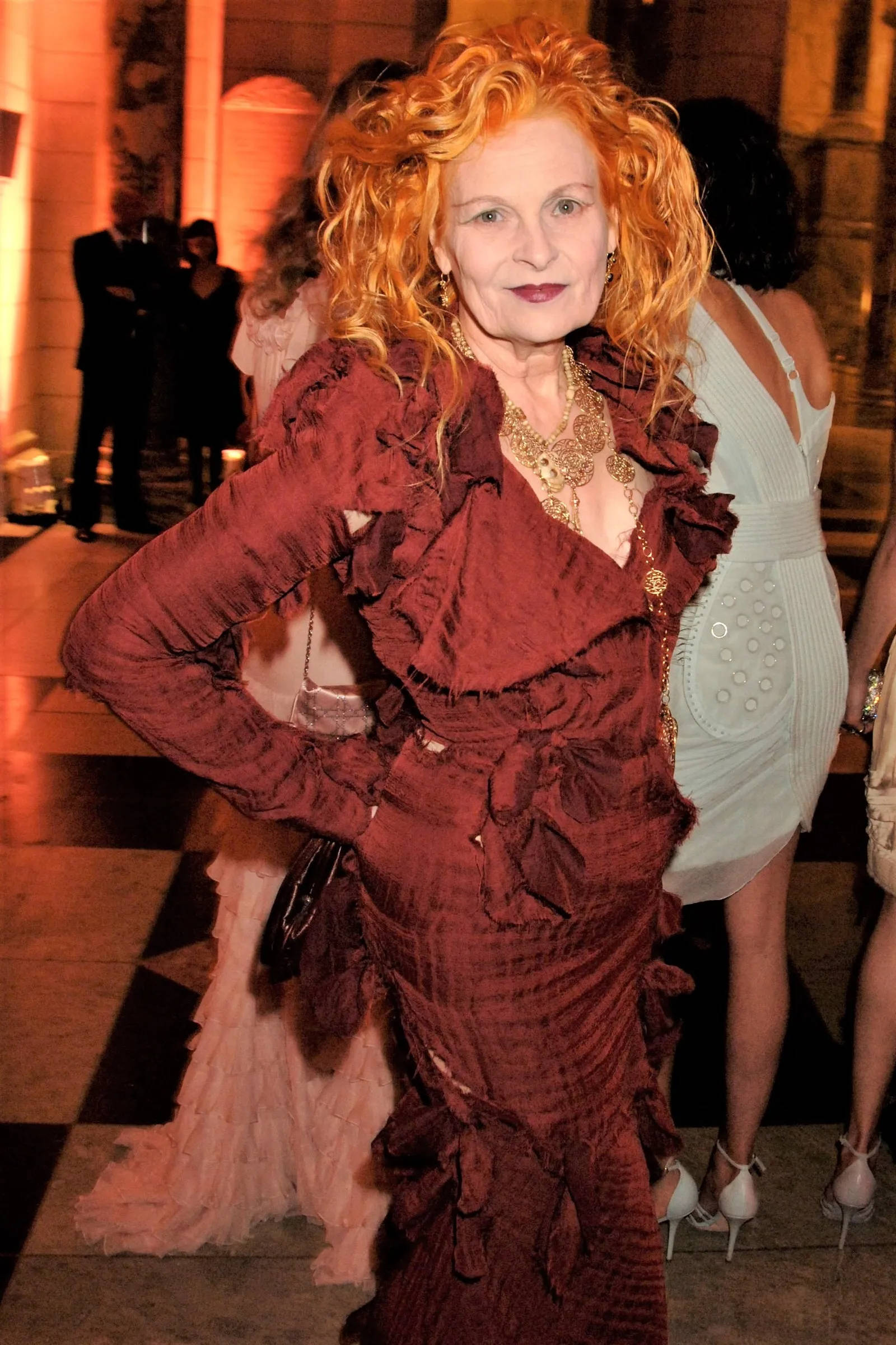 Vivienne Westwood, red dress, fiery red curls, Full HD Phone Wallpaper