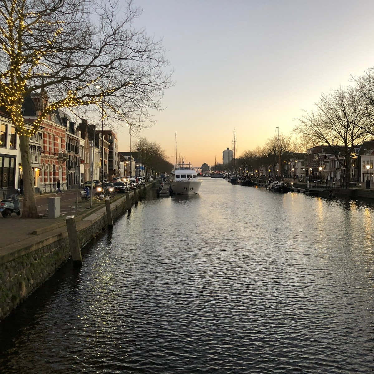 Vlaardingen, canal, dusk, SD Desktop Wallpaper