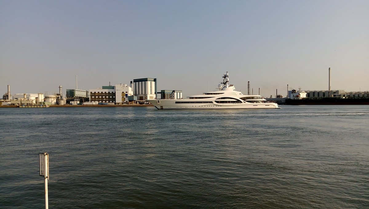 luxury yacht, white, calm water, SD Desktop Wallpaper