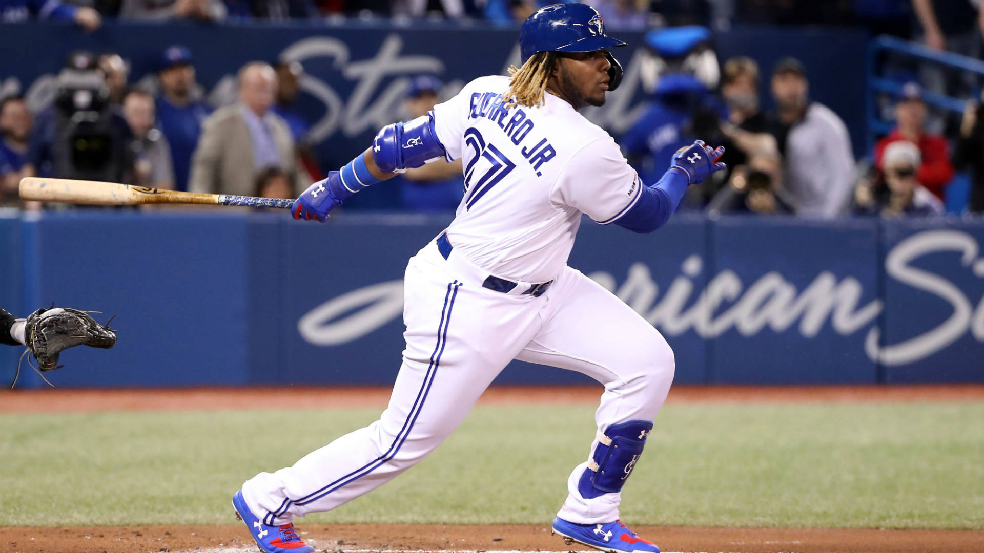 Vladimir Guerrero Jr, white and blue uniform, bat, Full HD Desktop Wallpaper