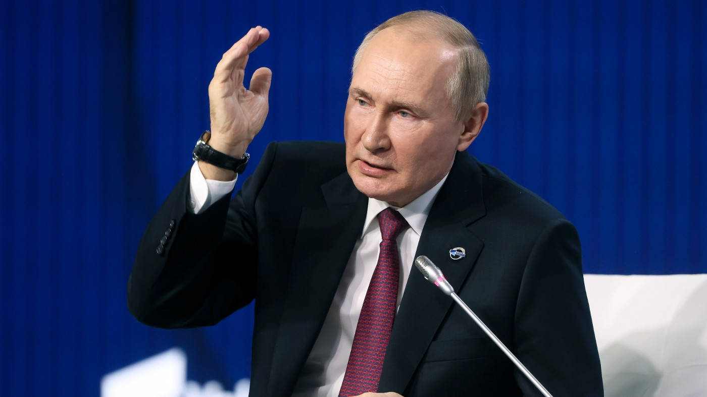 Vladimir Putin, dark suit, red tie, HD Desktop Wallpaper