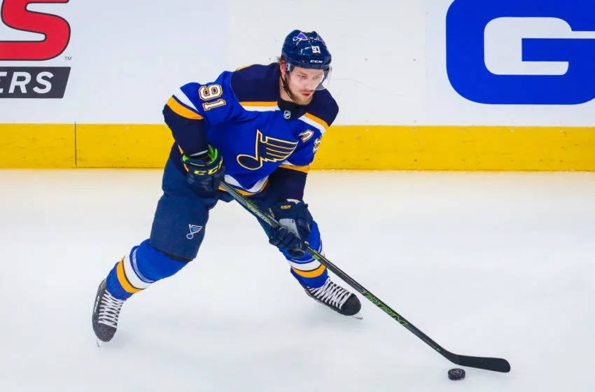 Vladimir Tarasenko, blue and gold uniform, hockey puck, SD Desktop Wallpaper