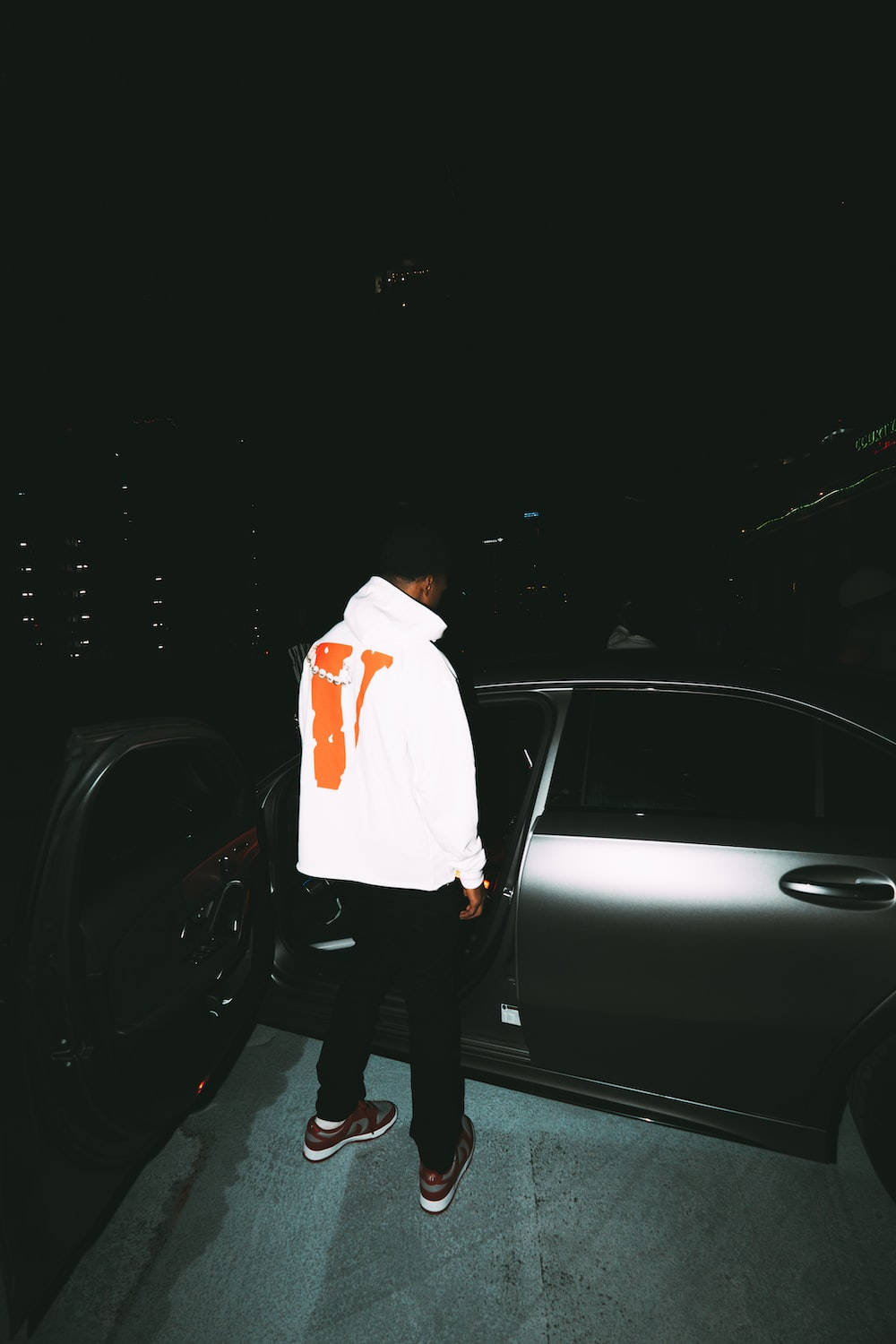 Vlone, white hoodie, orange lettering, HD Phone Wallpaper