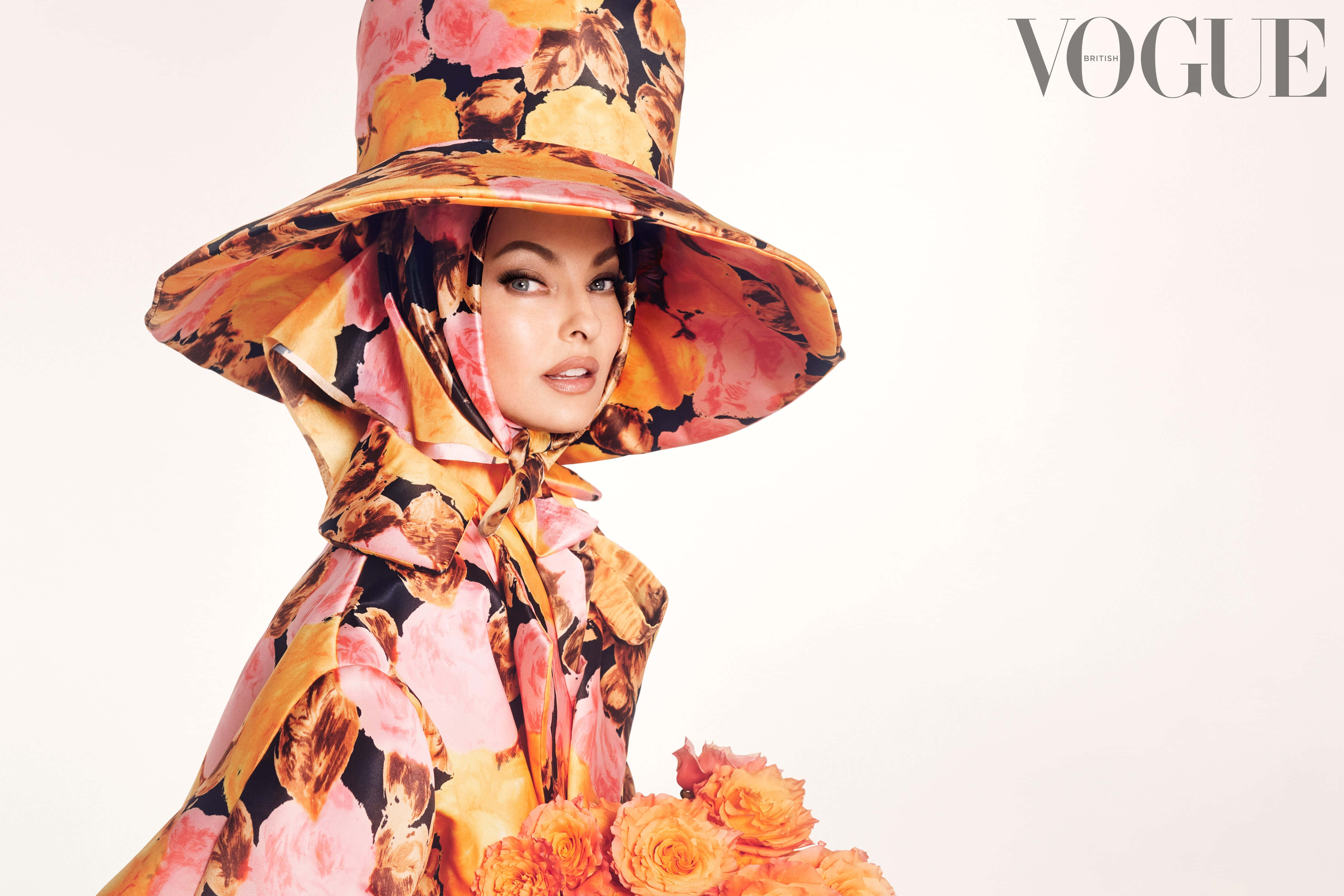 floral hat, matching outfit, orange roses, 4K Desktop Wallpaper