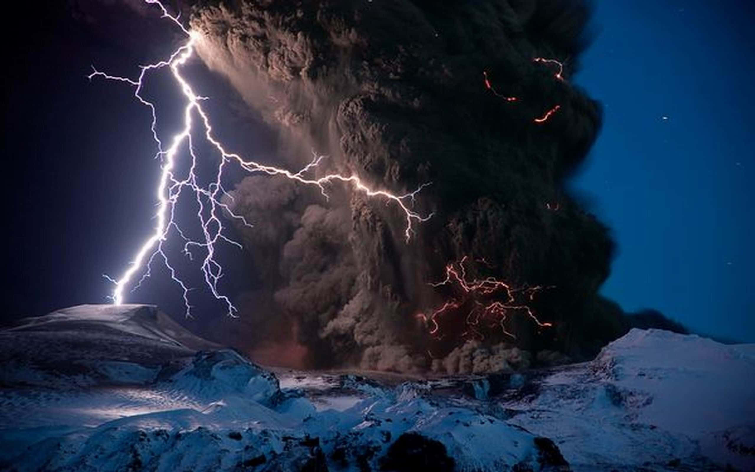 volcanic eruption, lightning strike, ash cloud, 2K Desktop Wallpaper