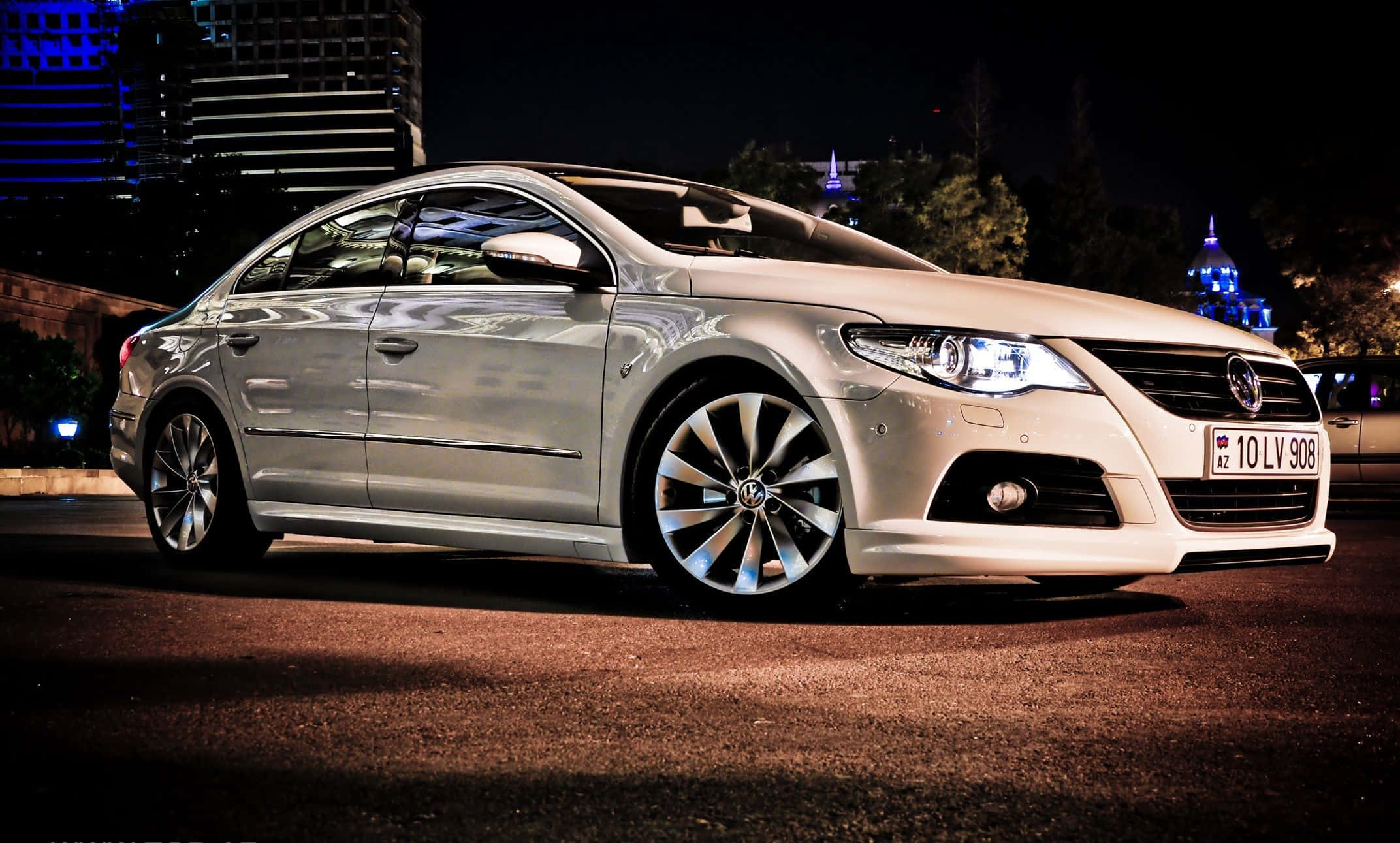 Volkswagen Passat CC, silver, city lights, Full HD Desktop Wallpaper