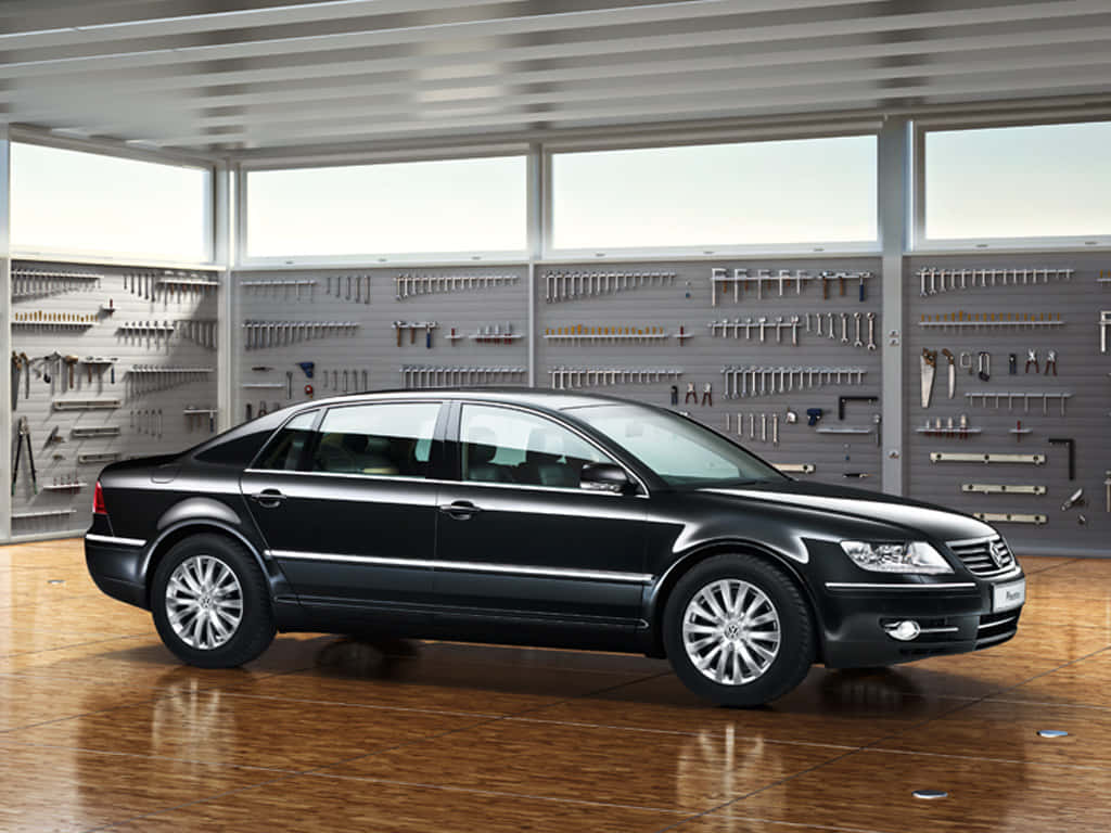 Volkswagen Phaeton, luxury sedan, black, SD Desktop Wallpaper