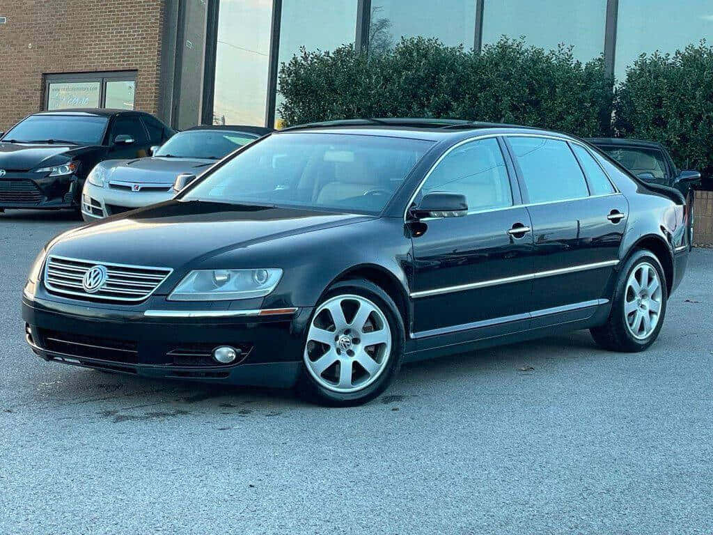 Volkswagen Phaeton, black sedan, asphalt, SD Desktop Wallpaper