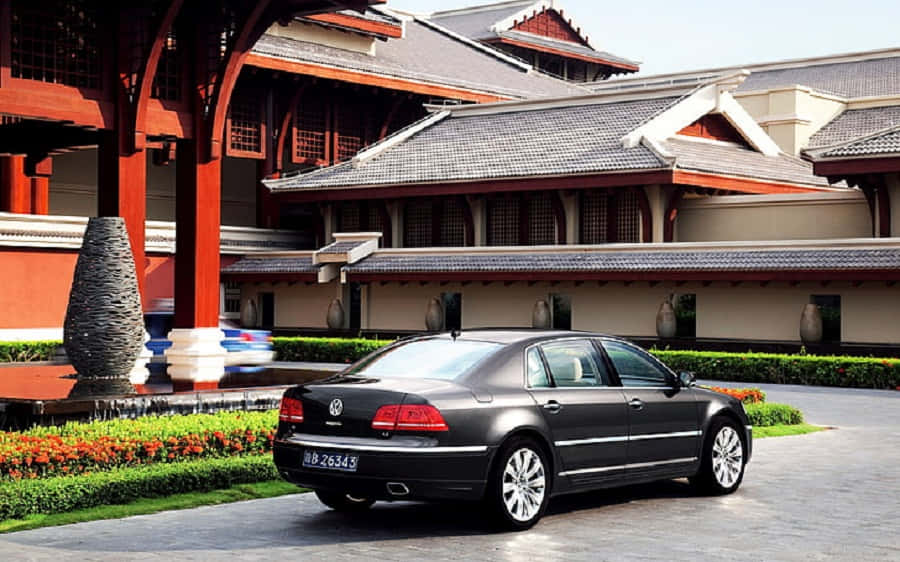 Volkswagen Phaeton, dark gray, paved driveway, SD Desktop Wallpaper