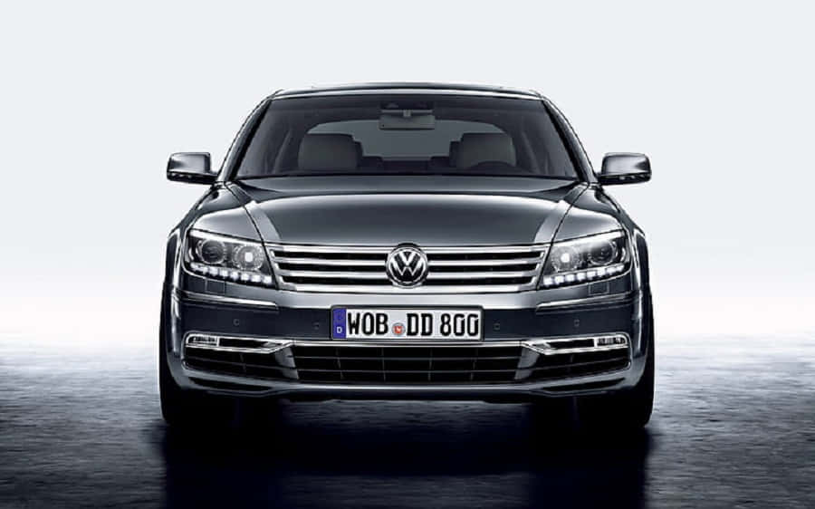 Volkswagen Phaeton, sleek black, reflective dark floor, SD Desktop Wallpaper
