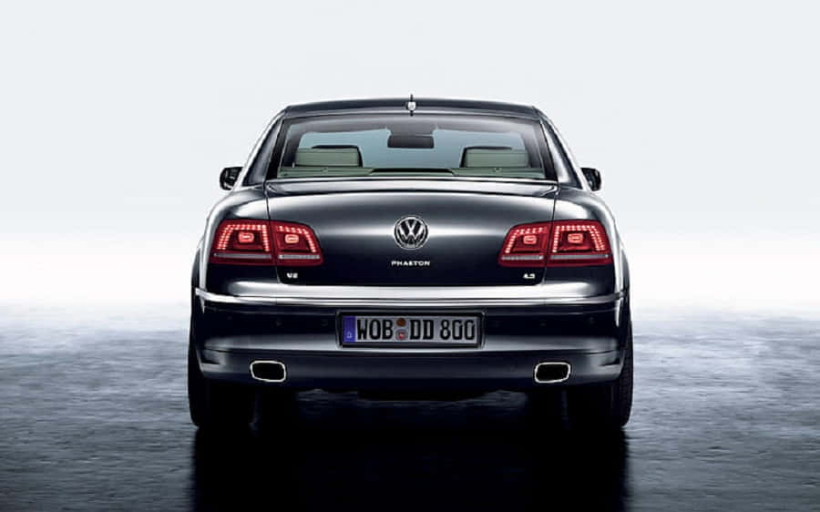Volkswagen Phaeton, black, wet surface, SD Desktop Wallpaper