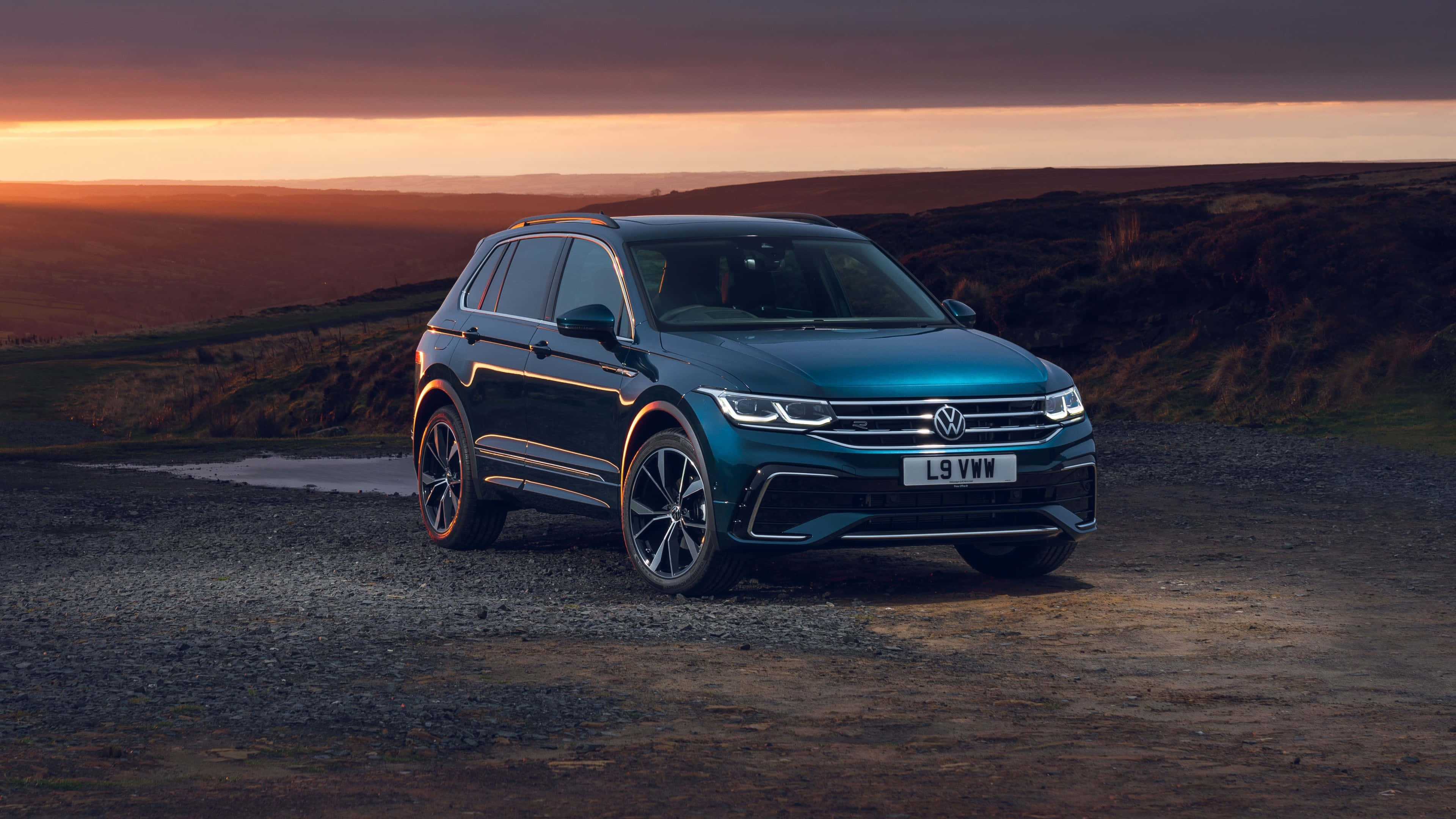 Volkswagen Tiguan, teal, sunset, 4K Desktop Wallpaper