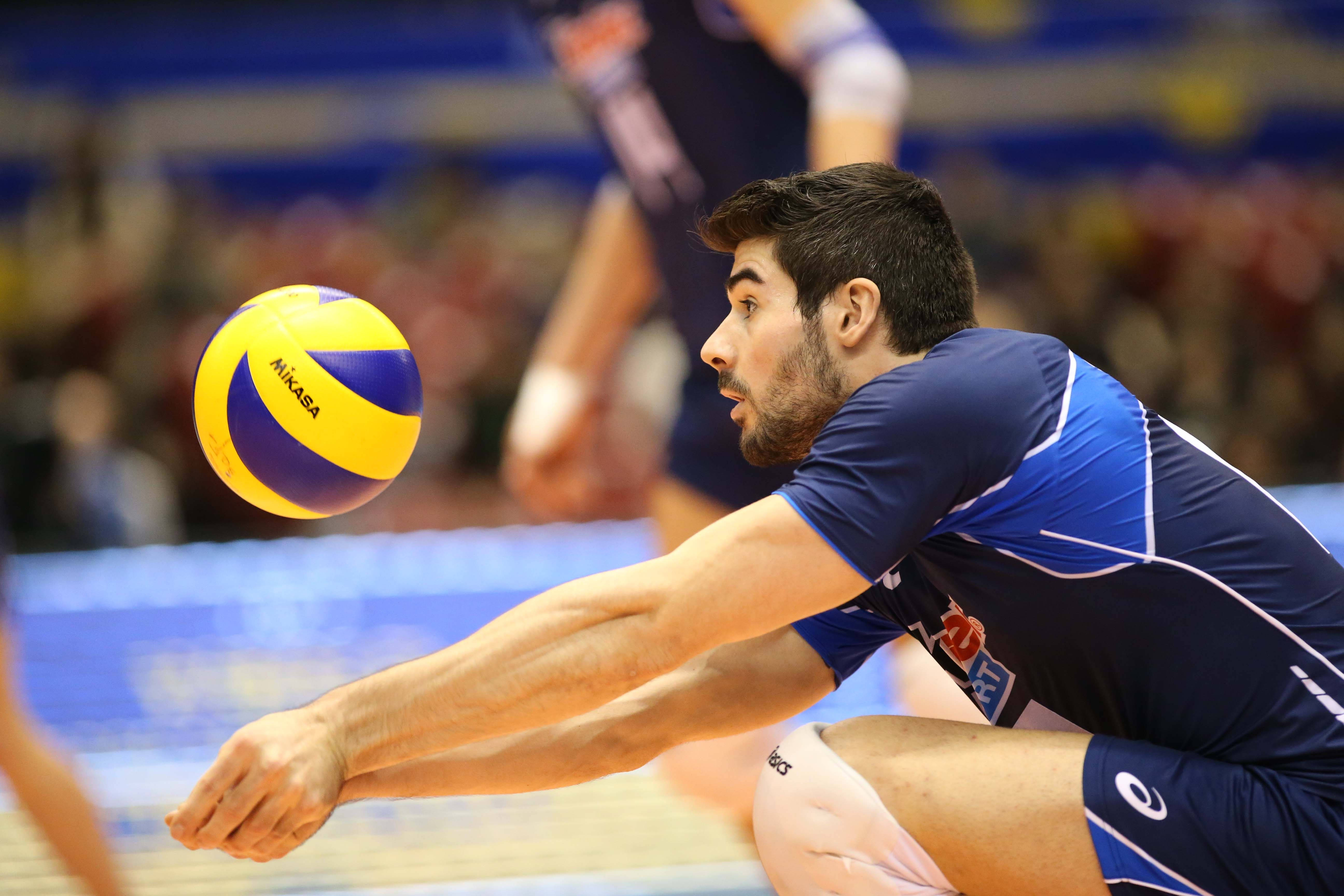 volleyball 4K, male player, blue uniform, 5K Desktop Wallpaper