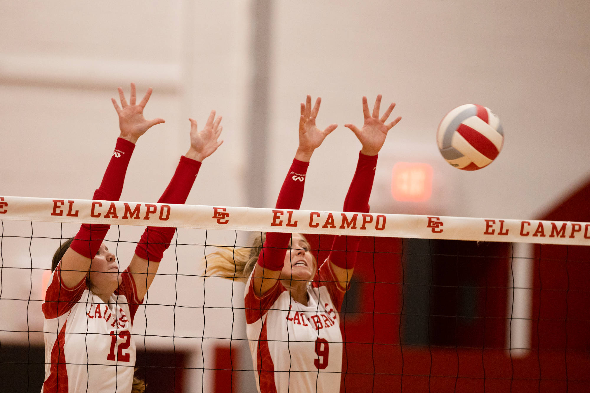 Volleyball Laptop, red and white uniforms, red white and blue volleyball, Full HD Desktop Wallpaper