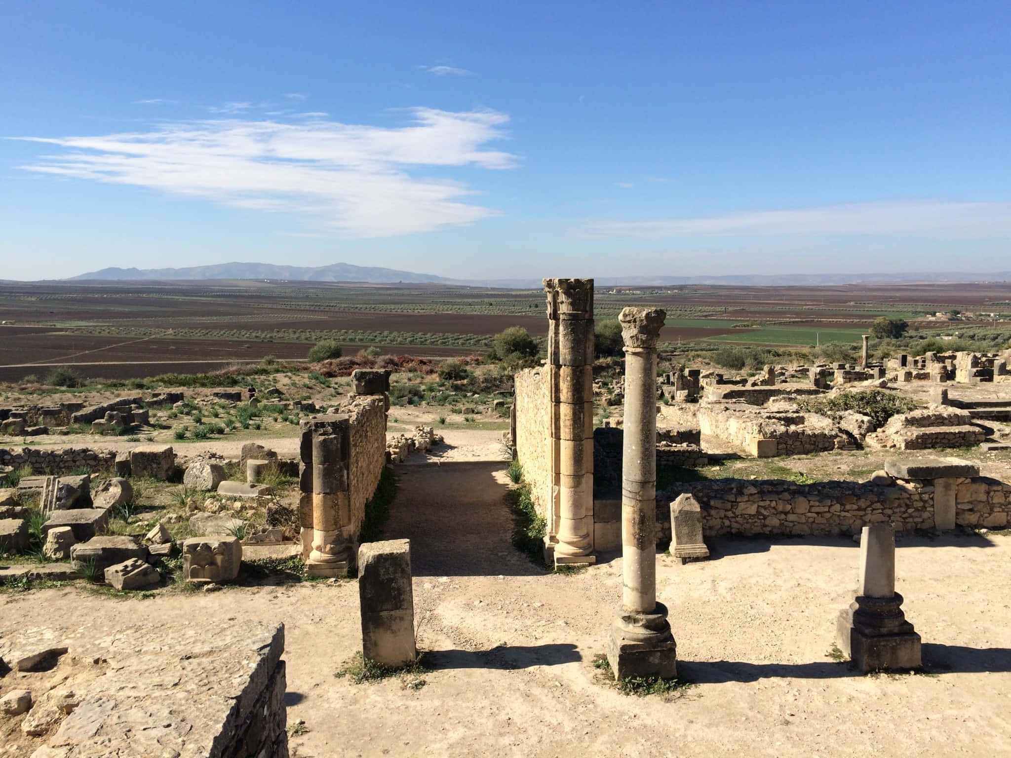 Volubilis, ancient stone columns, ruins, Full HD Desktop Wallpaper