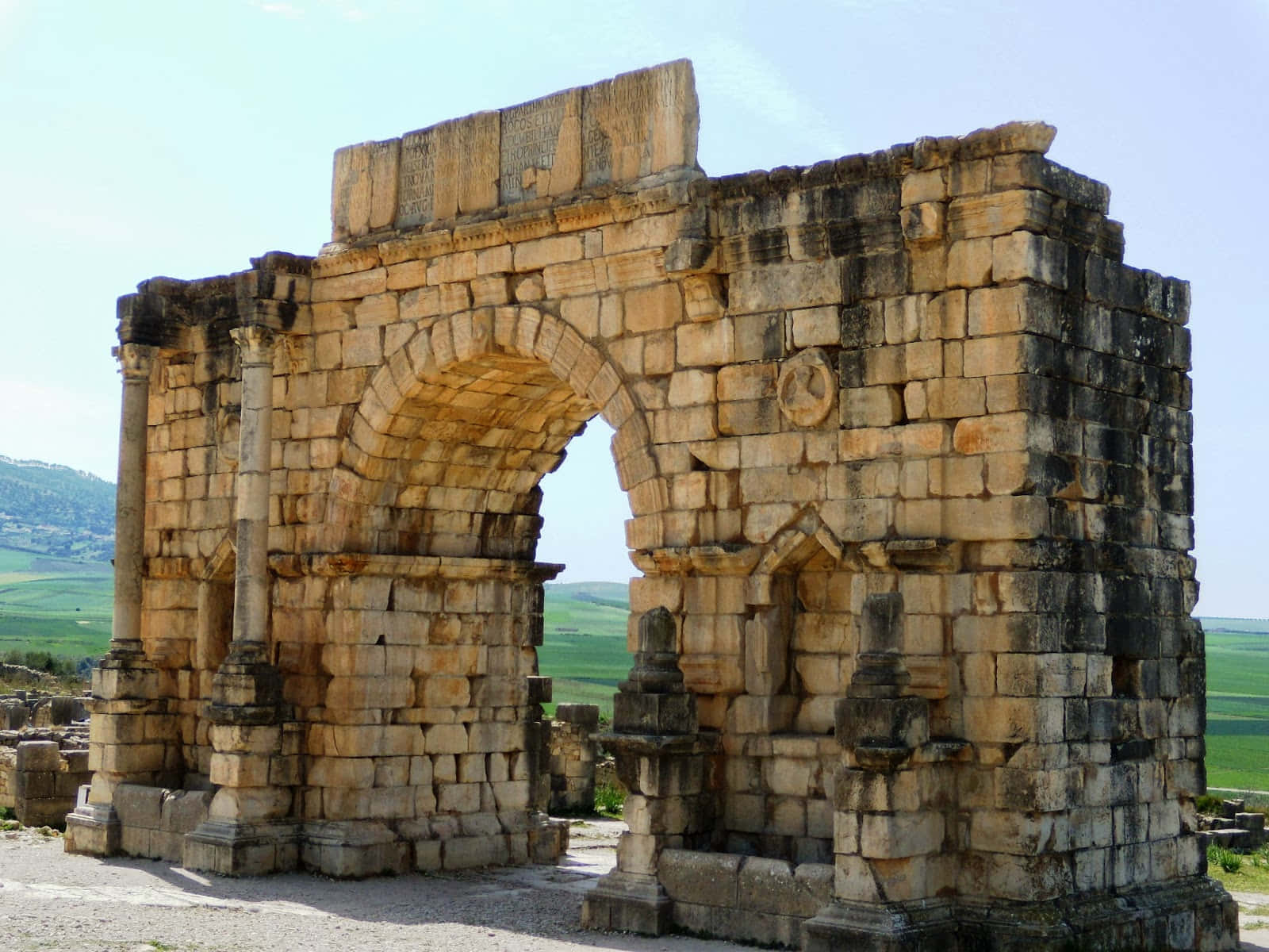 Volubilis, large stone arch, ancient stone archway ruins, HD Desktop Wallpaper