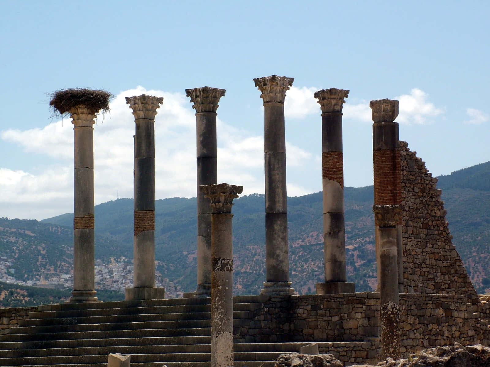 Volubilis, standing columns, blue sky, HD Desktop Wallpaper