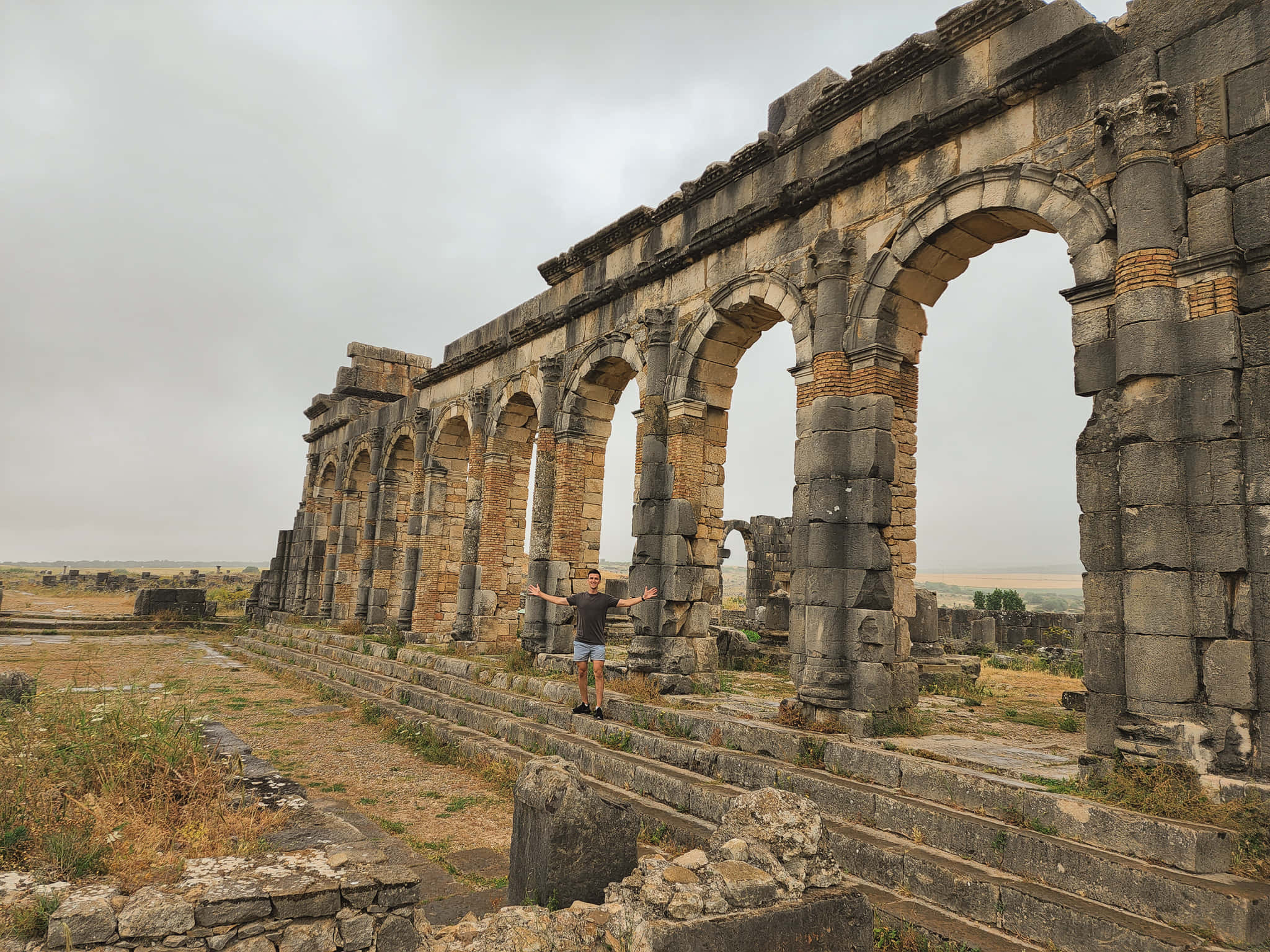 Volubilis, cloudy sky, many arches, Full HD Desktop Wallpaper