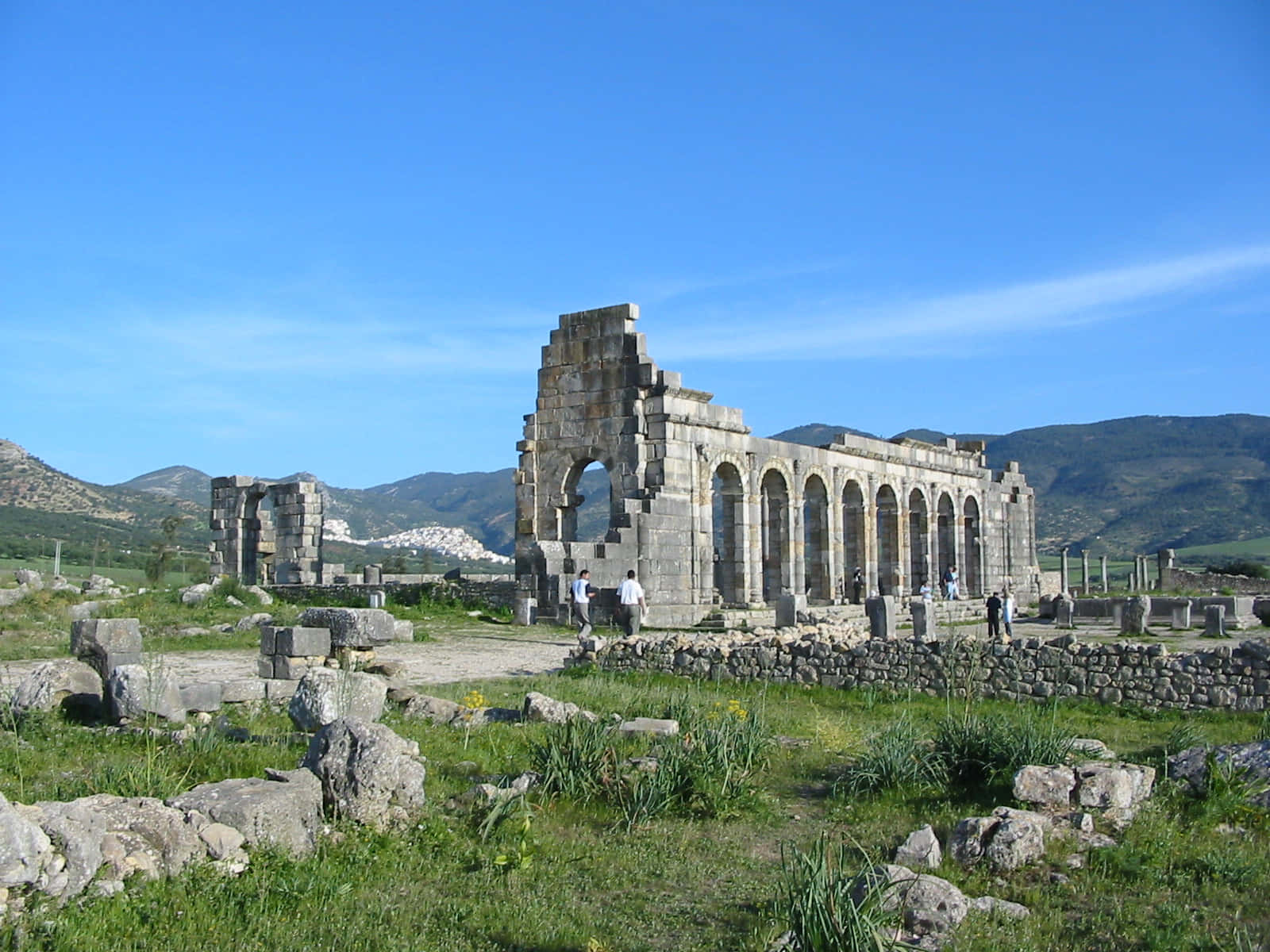 Volubilis, partly intact building, ancient stone ruins, HD Desktop Wallpaper