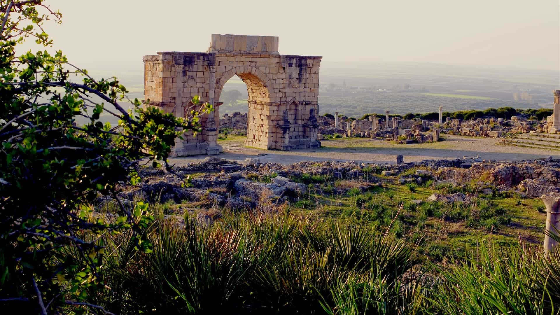 Volubilis, large single arch, ancient stone archway, Full HD Desktop Wallpaper