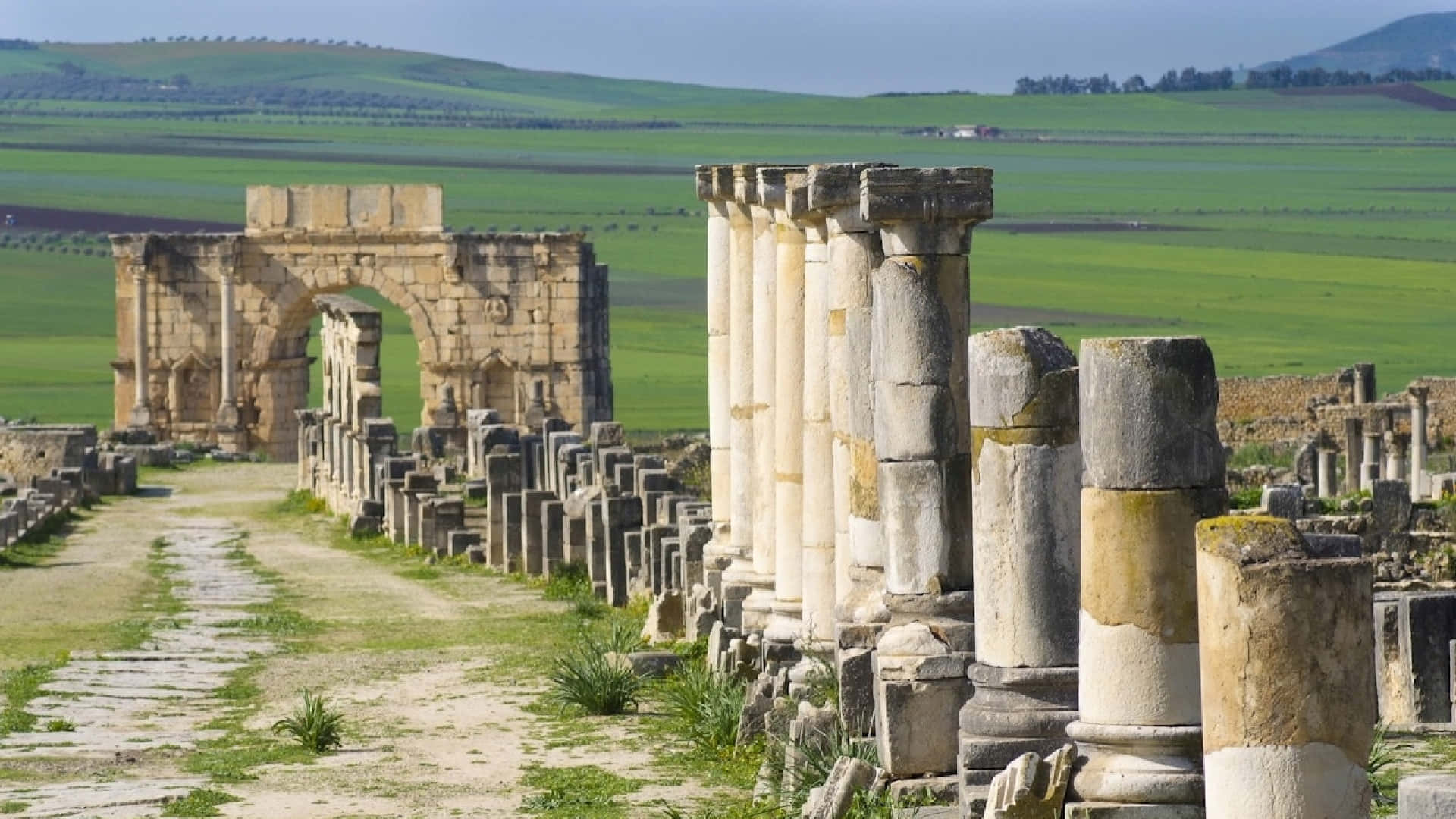Volubilis, ancient stone columns, ruined temple, Full HD Desktop Wallpaper