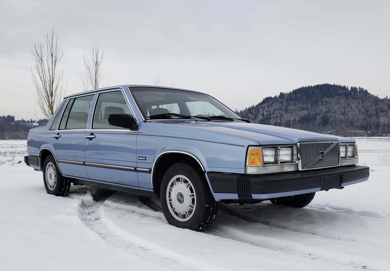 Volvo 740, light blue, snowy ground, HD Desktop Wallpaper