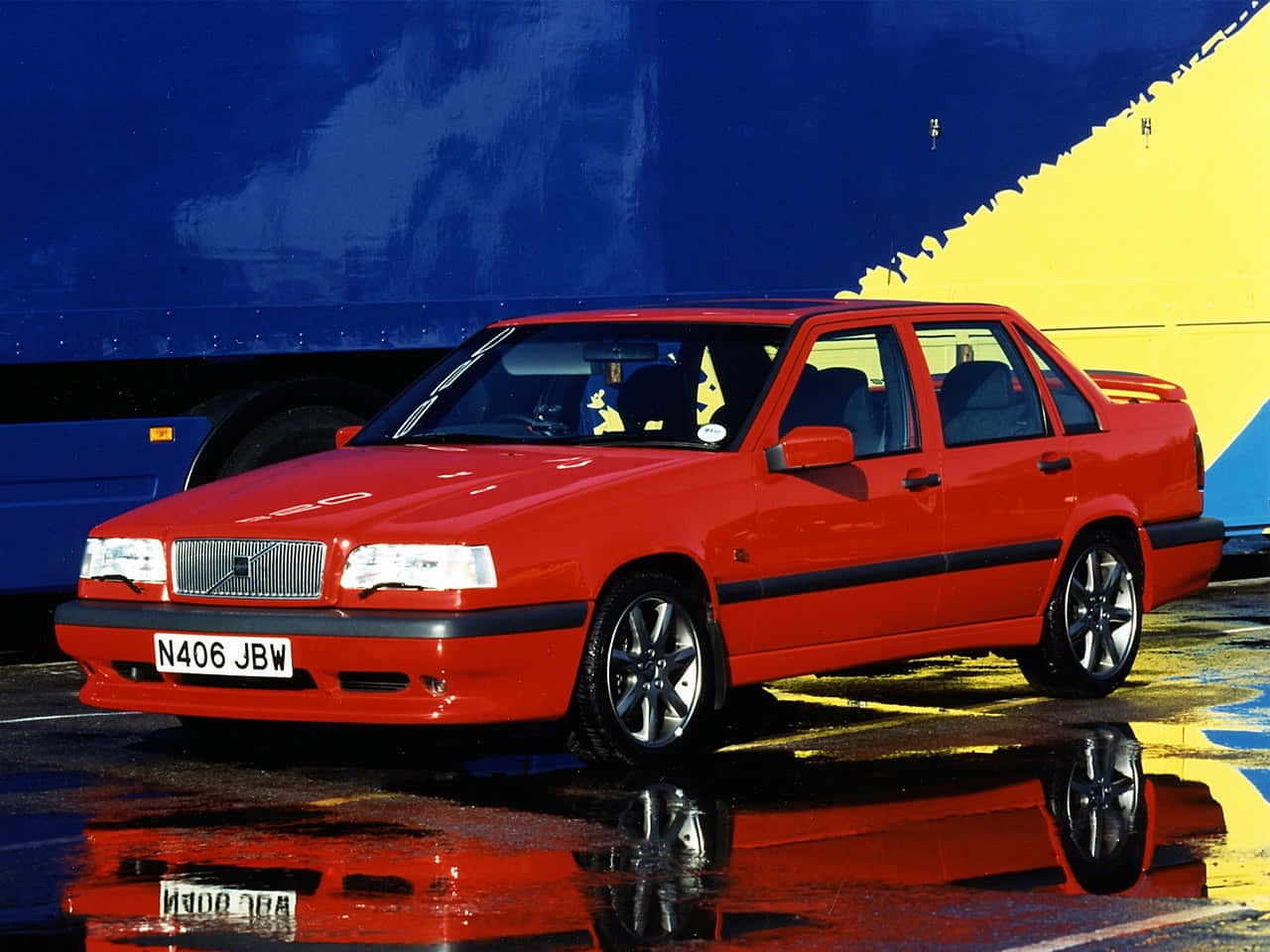 Volvo 850, red, wet pavement, HD Desktop Wallpaper