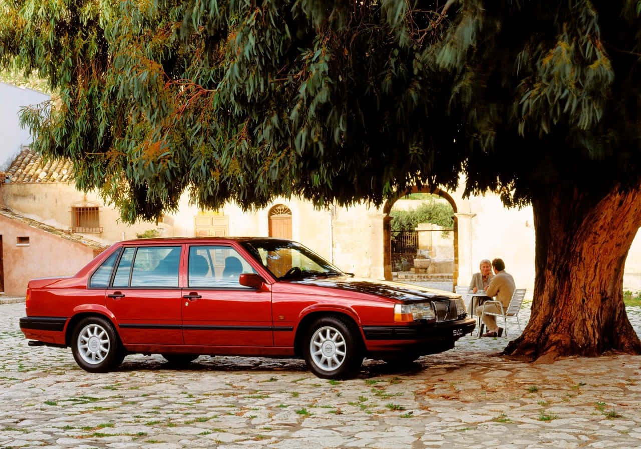 Volvo 940, red sedan, leafy tree, HD Desktop Wallpaper