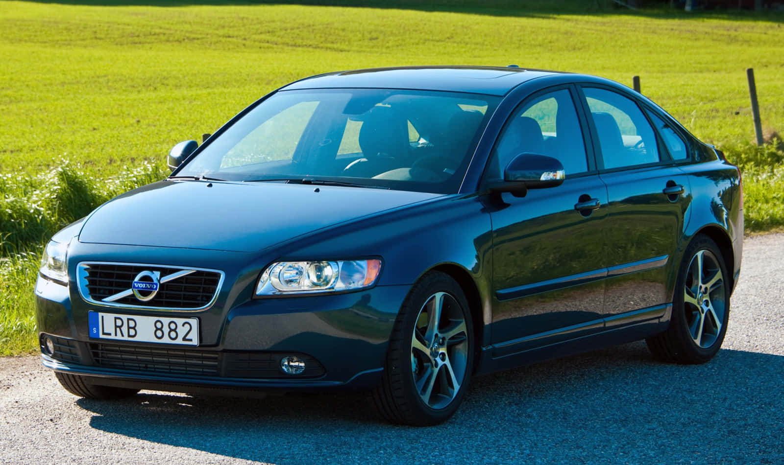 Volvo S40, sedan, dark blue, HD Desktop Wallpaper