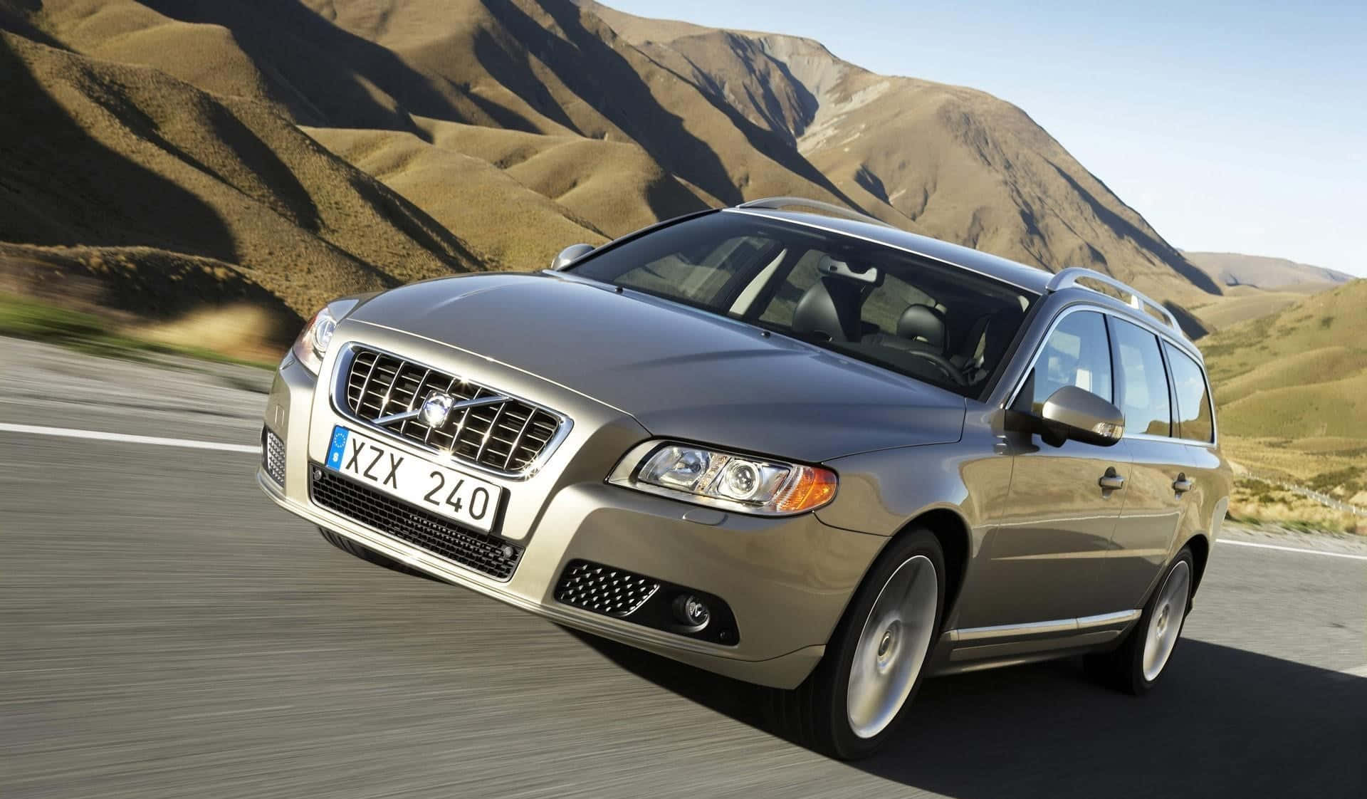 Volvo V70, silver, station wagon, Full HD Desktop Wallpaper