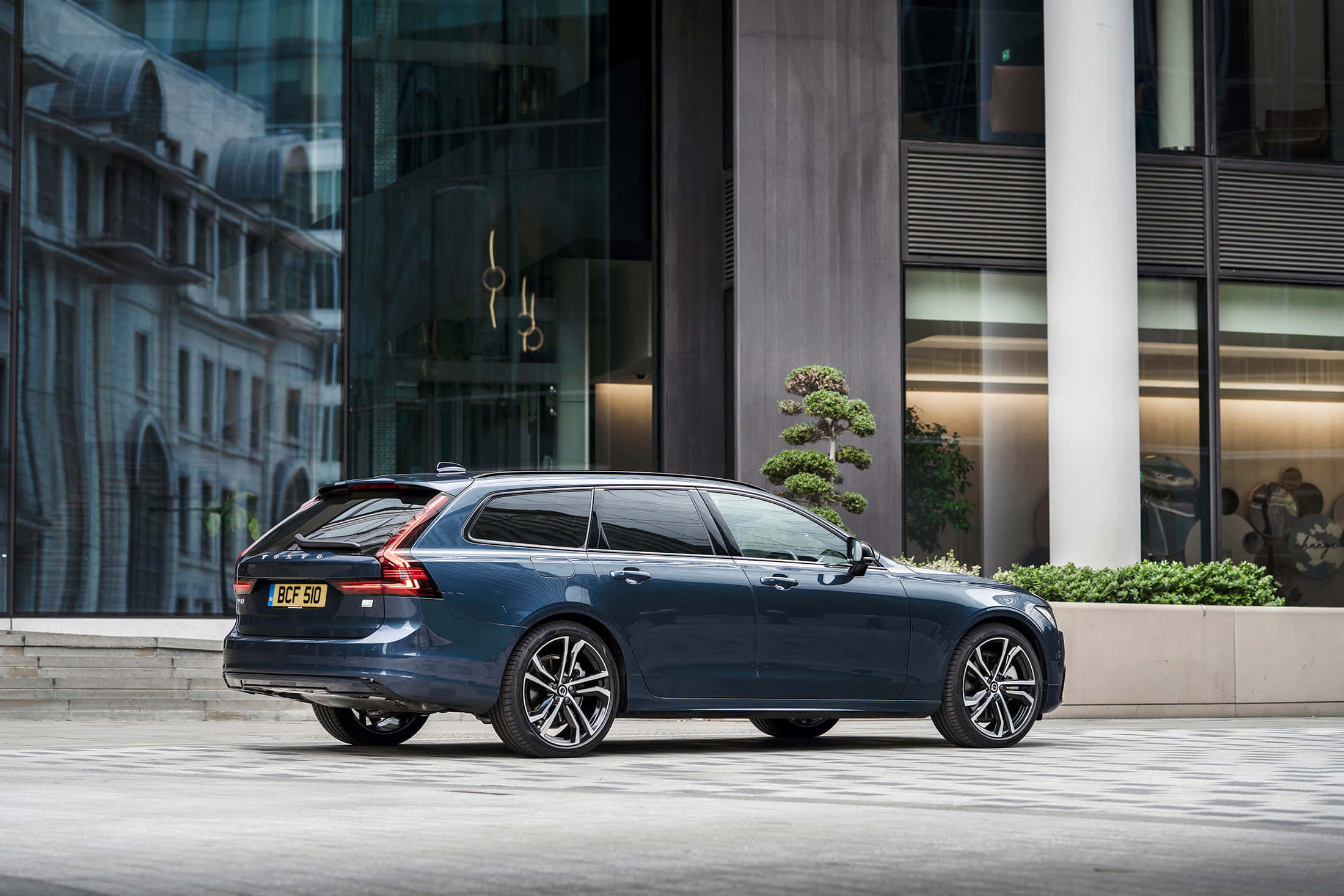 Volvo V90, blue, station wagon, Full HD Desktop Wallpaper