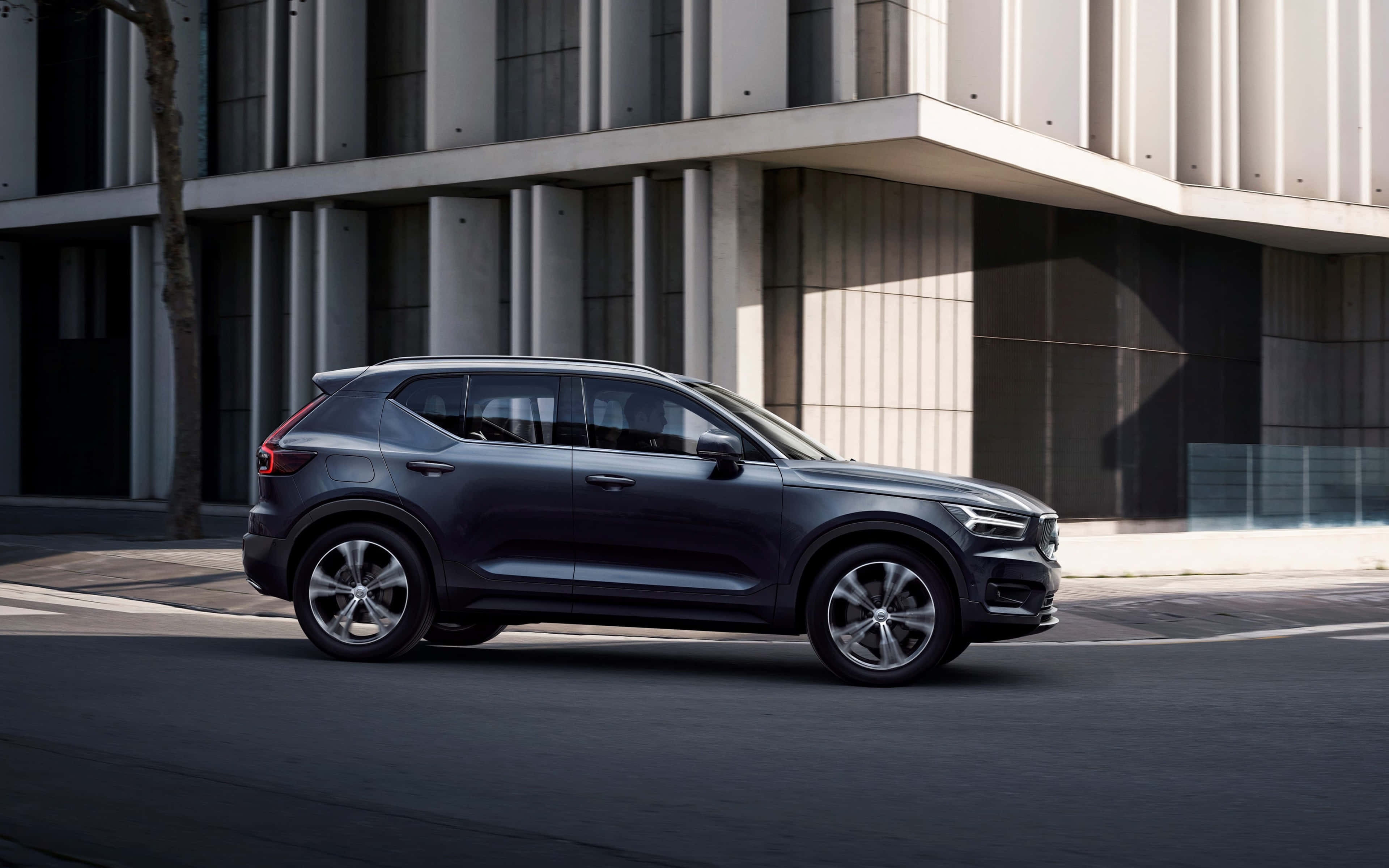 Volvo XC40, dark gray, vibrant sunset, 4K Desktop Wallpaper