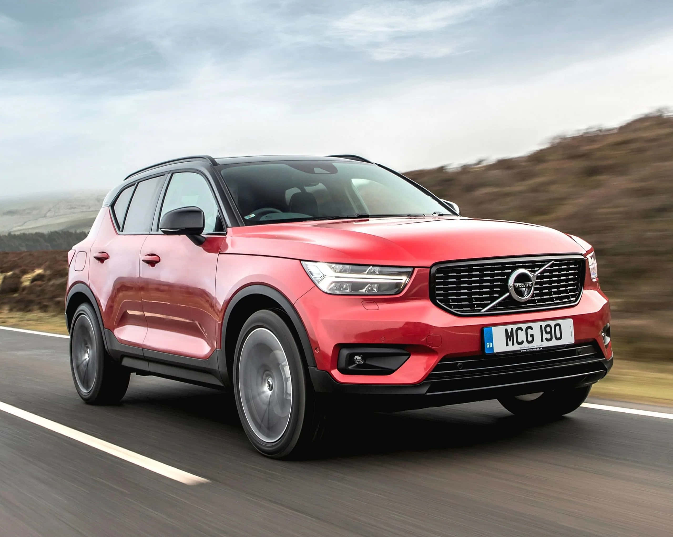 Volvo XC40, vibrant red, winding road, 2K Desktop Wallpaper