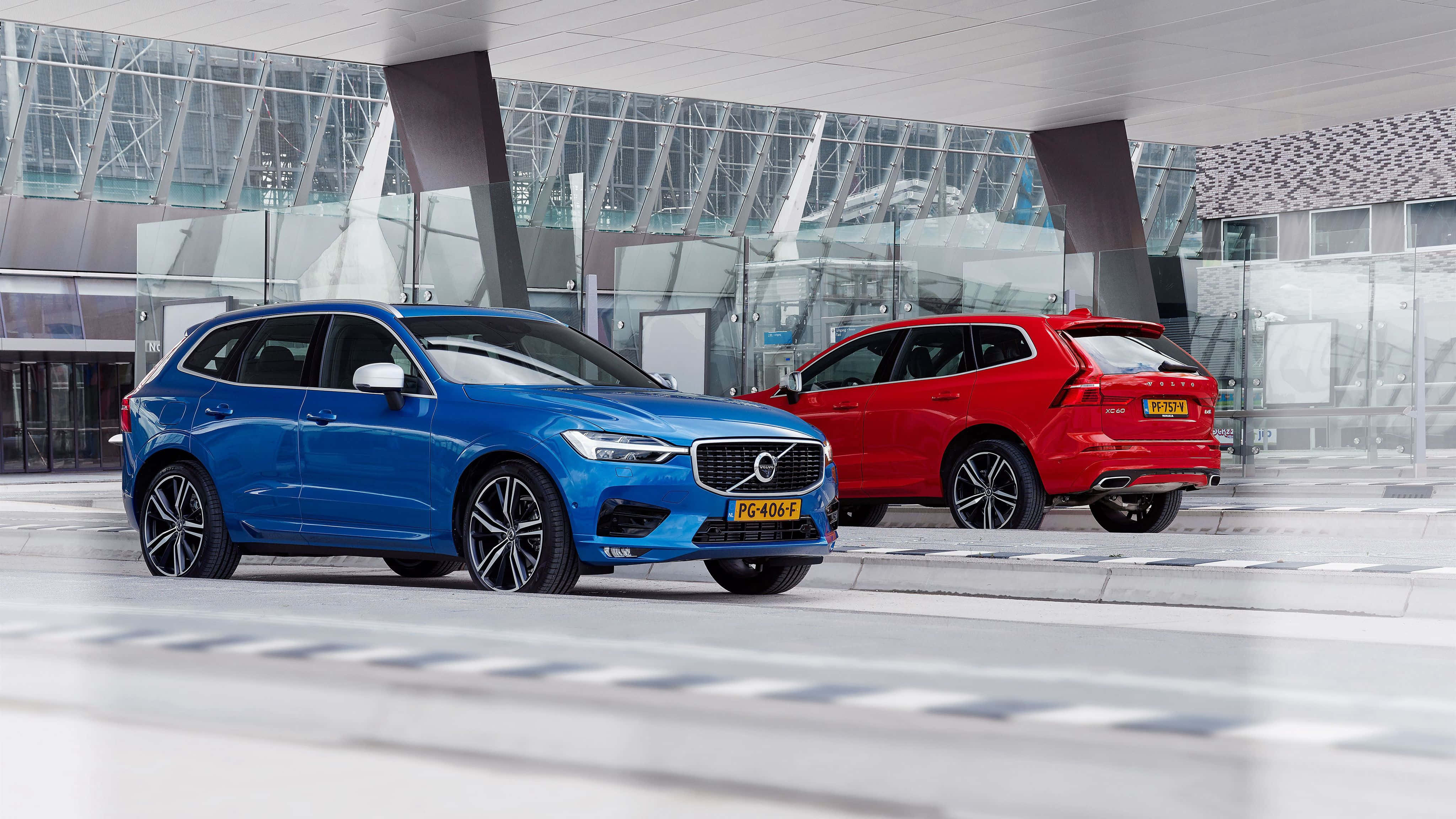 Volvo XC60, blue, red, 4K Desktop Wallpaper