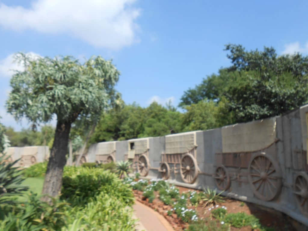 Voortrekker Monument, stone wall, wagon reliefs, SD Desktop Wallpaper