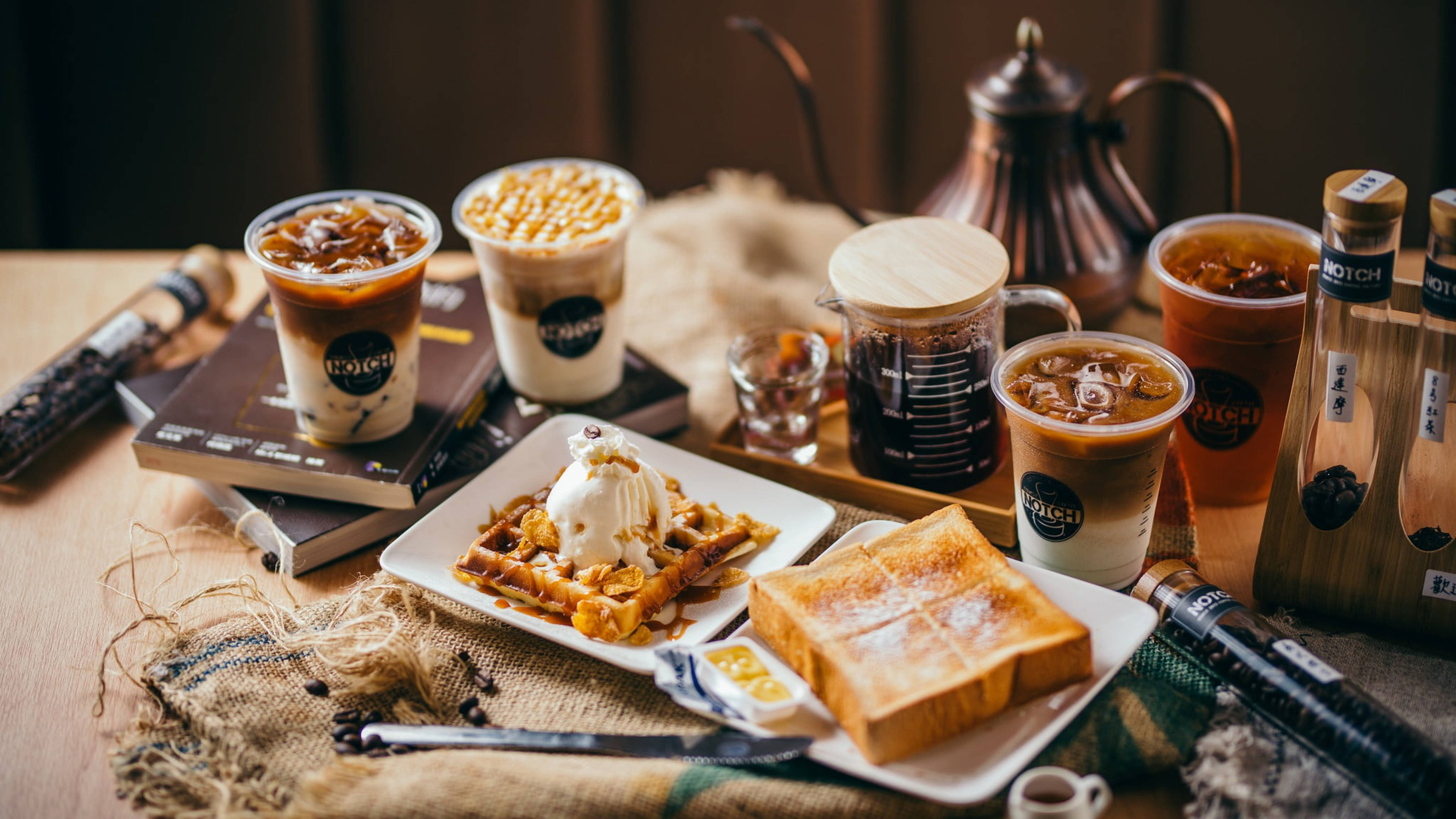 waffle toast cafe aesthetic, iced coffee drinks, waffles toast, 5K Desktop Wallpaper