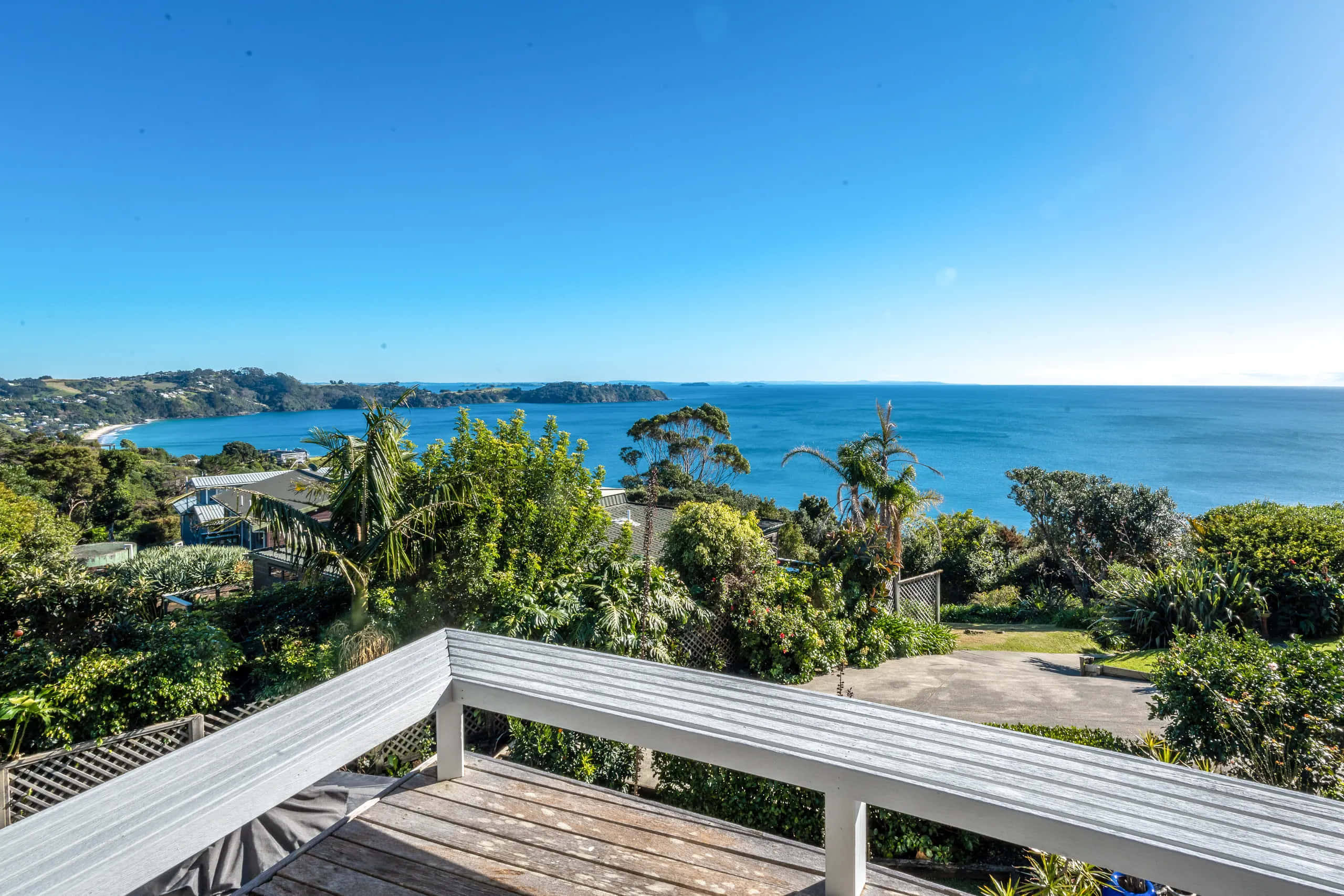 Waiheke Island, coastal view, balcony, 2K Desktop Wallpaper